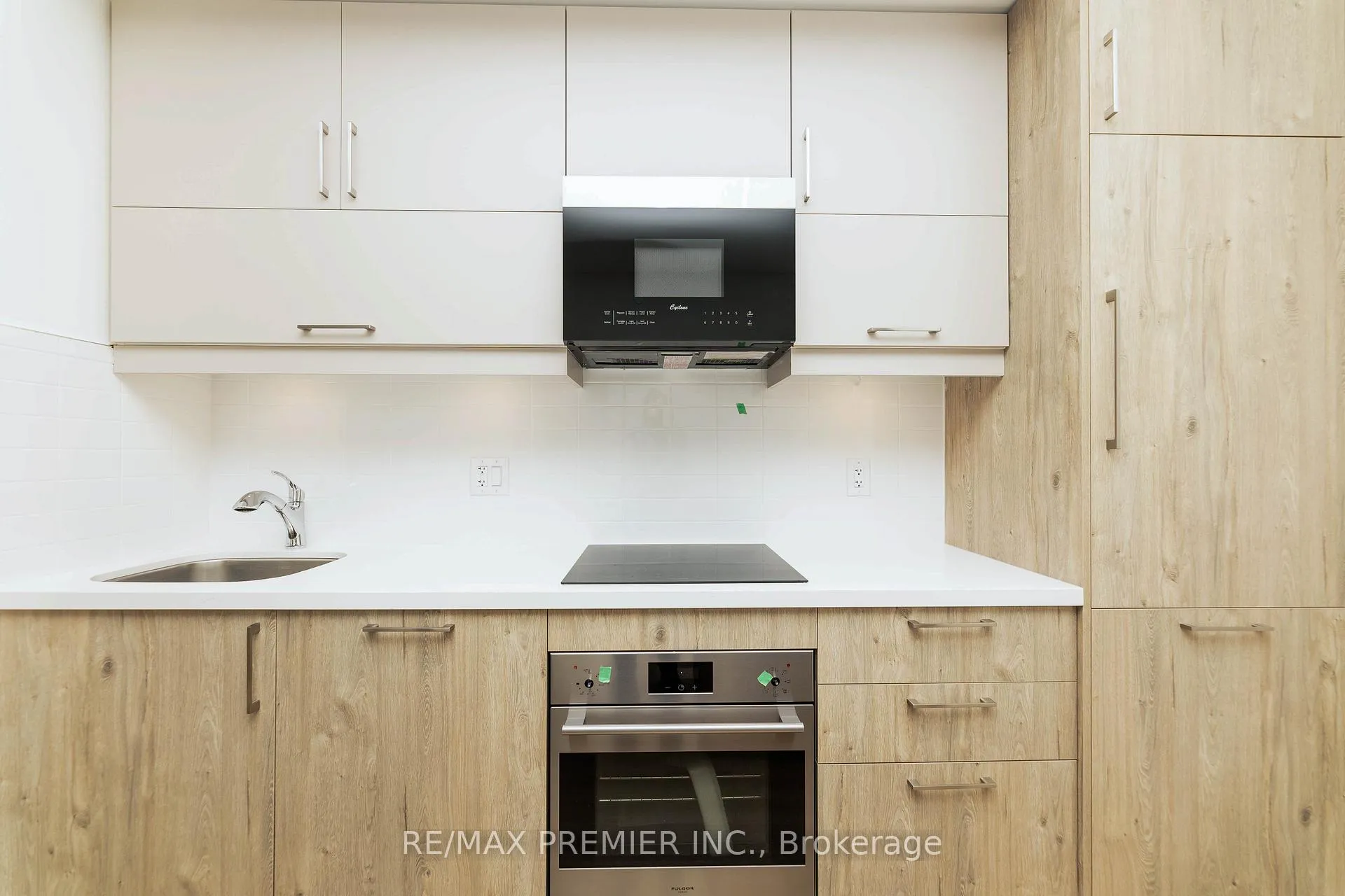 Photo 14 of Unit 622A, 8119 Birchmount Road, Markham, Unionville — HOMEH