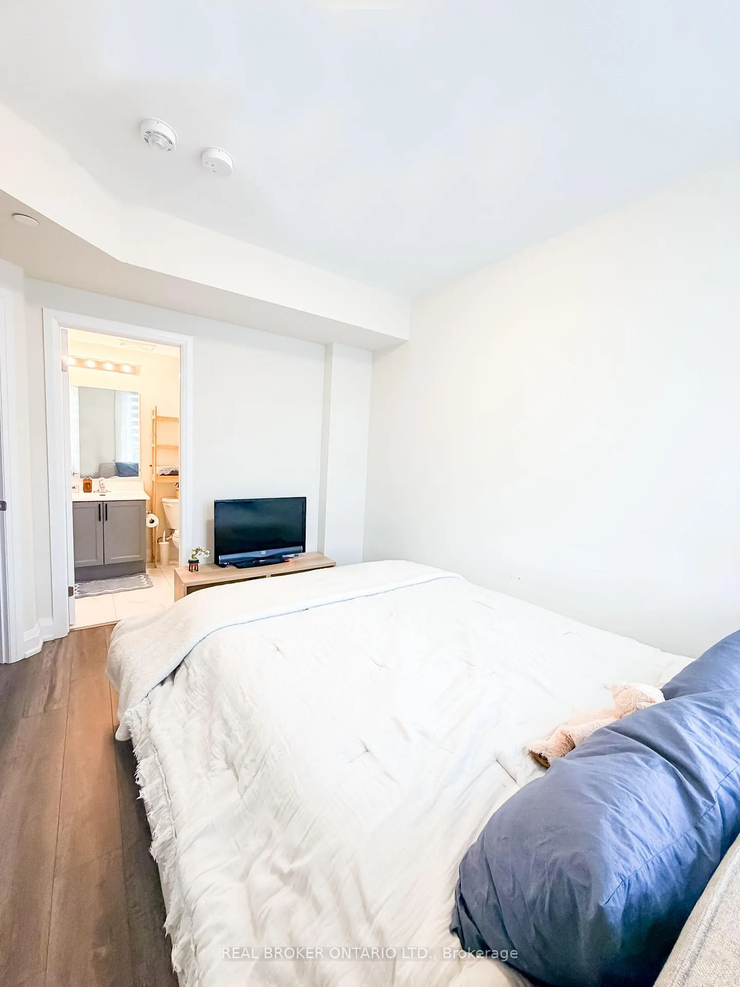 Photo 10 of Unit 110, 1593 Rose Way, Milton, Cobban — HOMEH