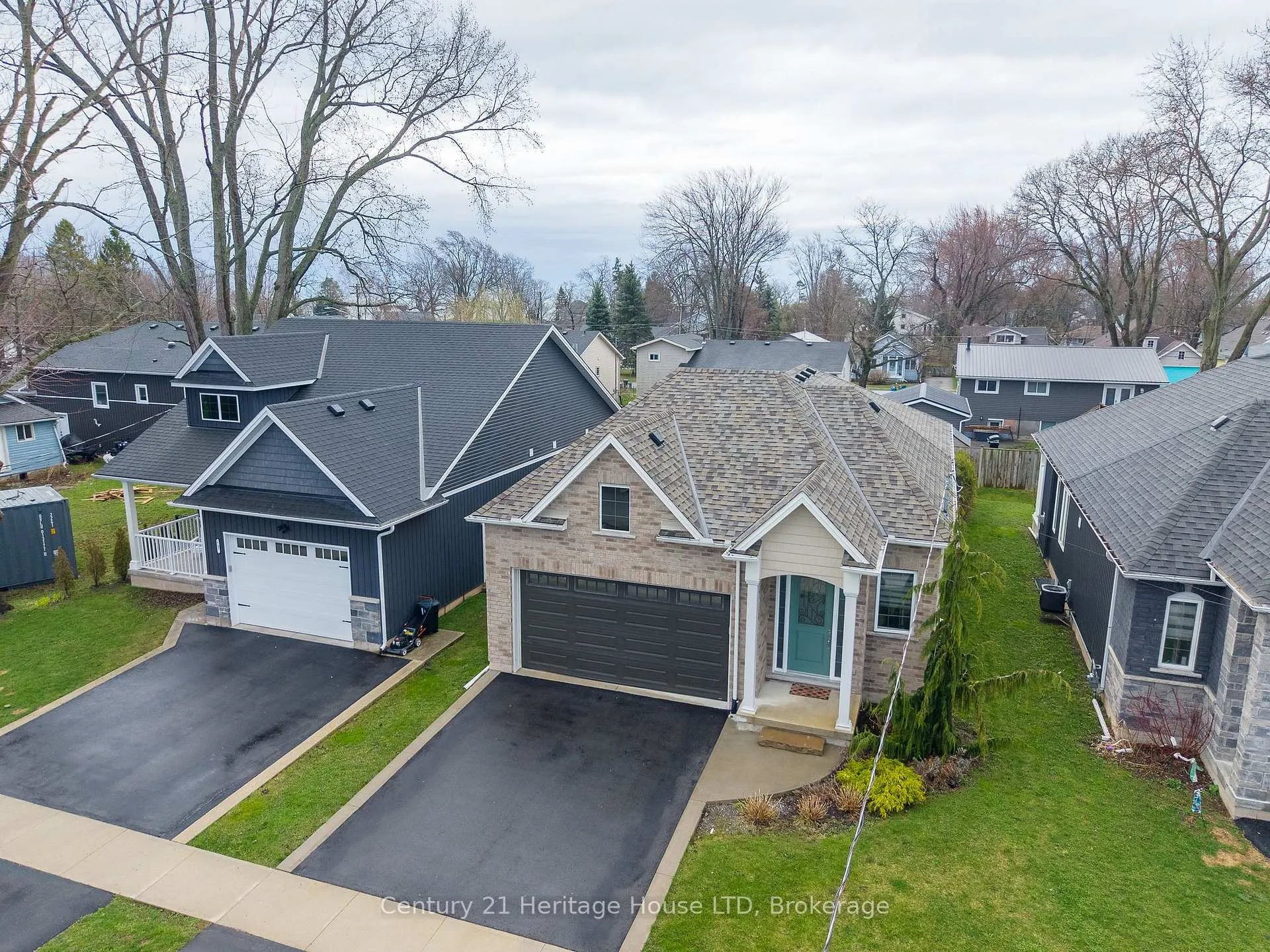 Front of 3709 Mathewson Avenue