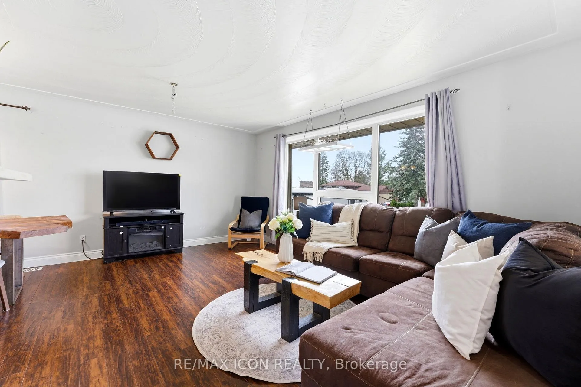 Photo 8 of 13 Greenwood Drive, Wilmot — HOMEH