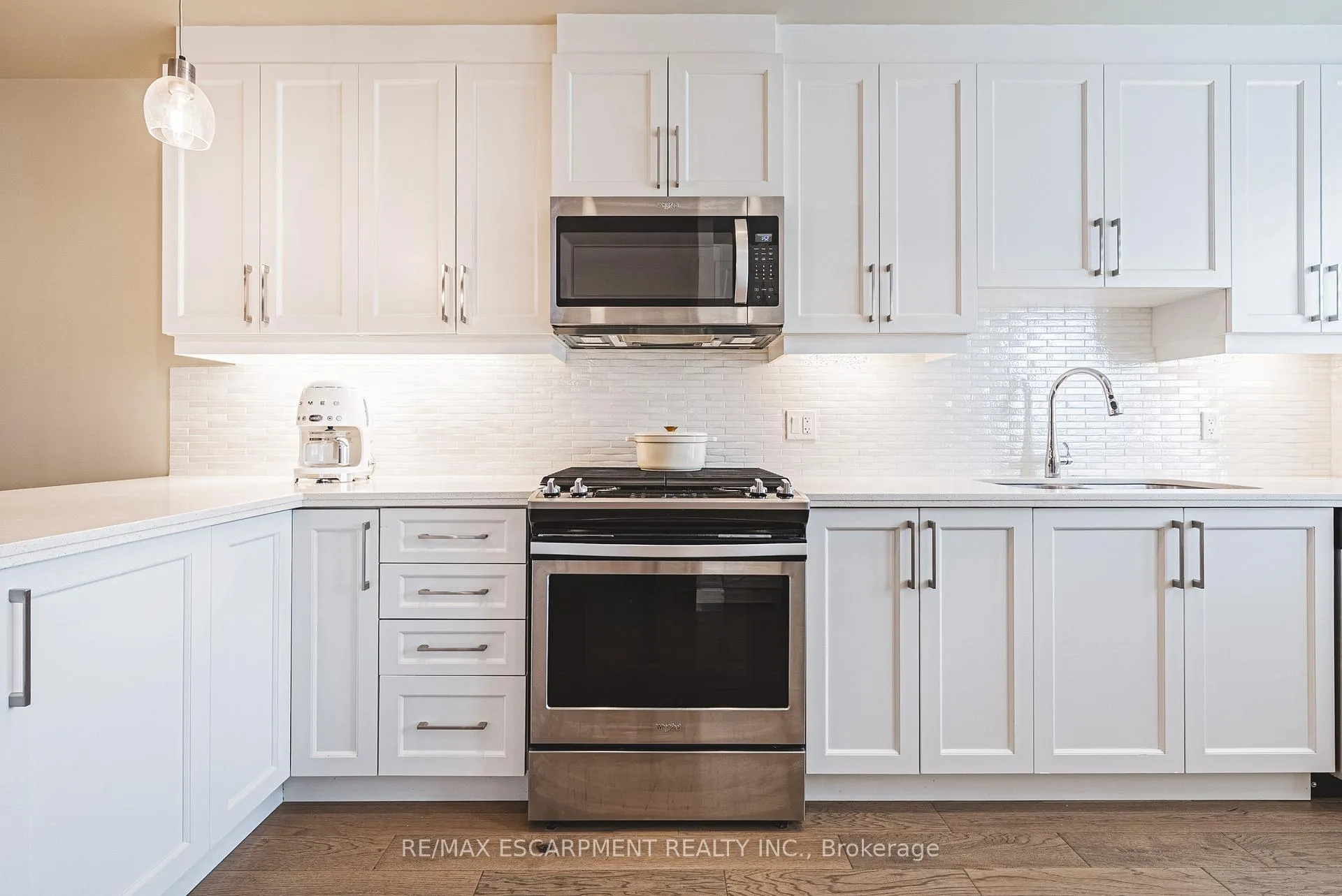 Photo 8 of Unit 6, 111 Wilson Street E, Hamilton, Ancaster — HOMEH