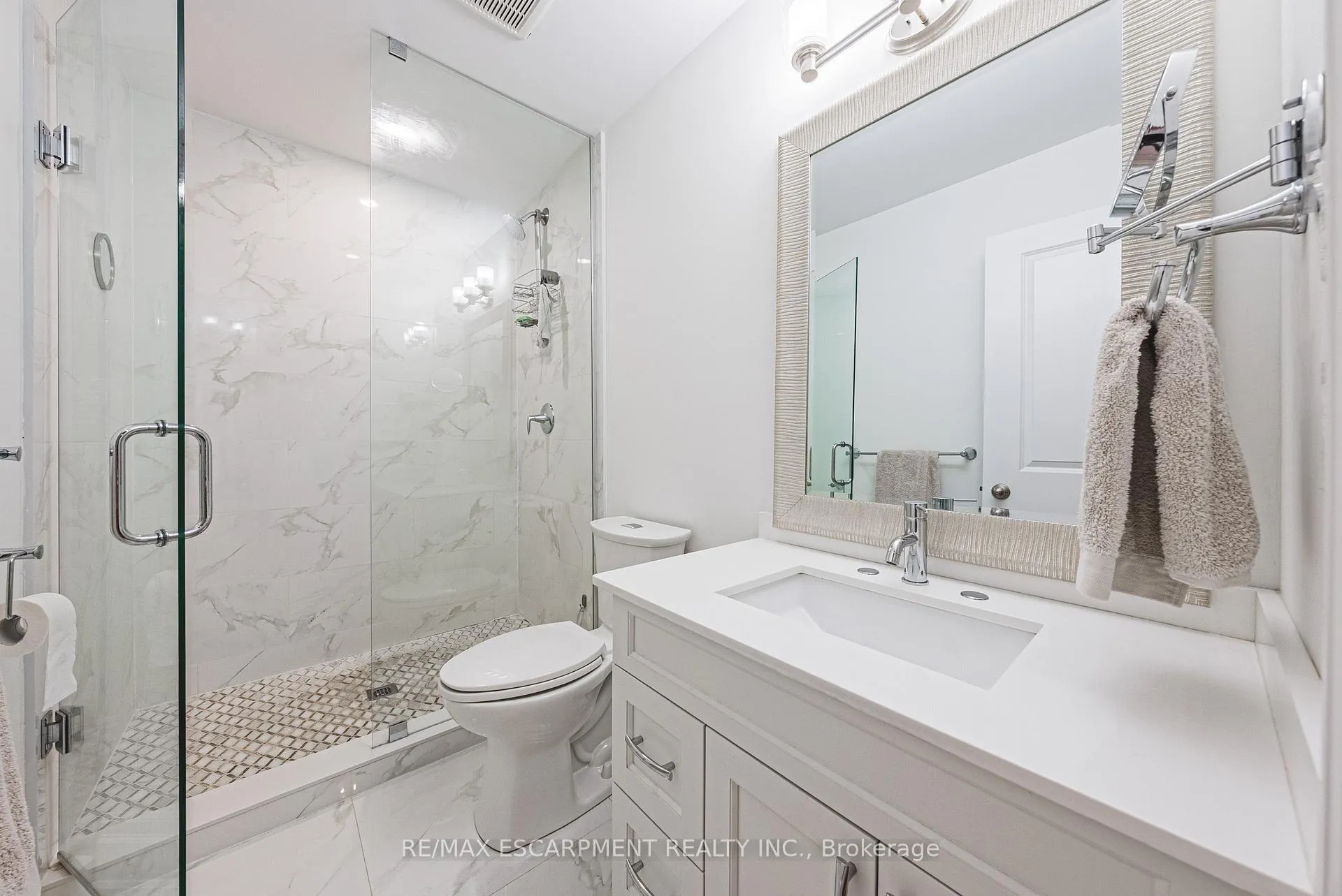Photo 20 of Unit 6, 111 Wilson Street E, Hamilton, Ancaster — HOMEH