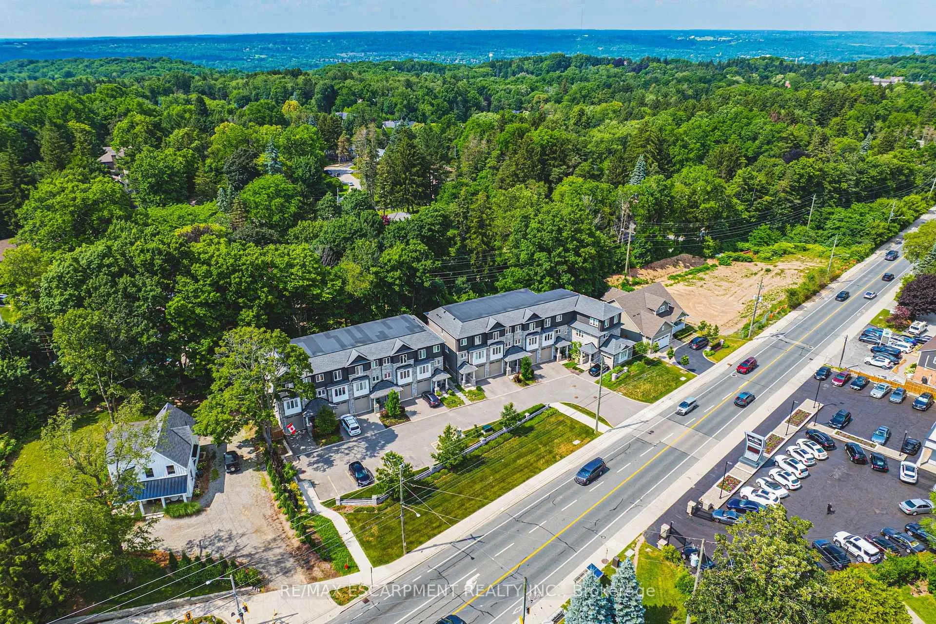 Photo 35 of Unit 6, 111 Wilson Street E, Hamilton, Ancaster — HOMEH