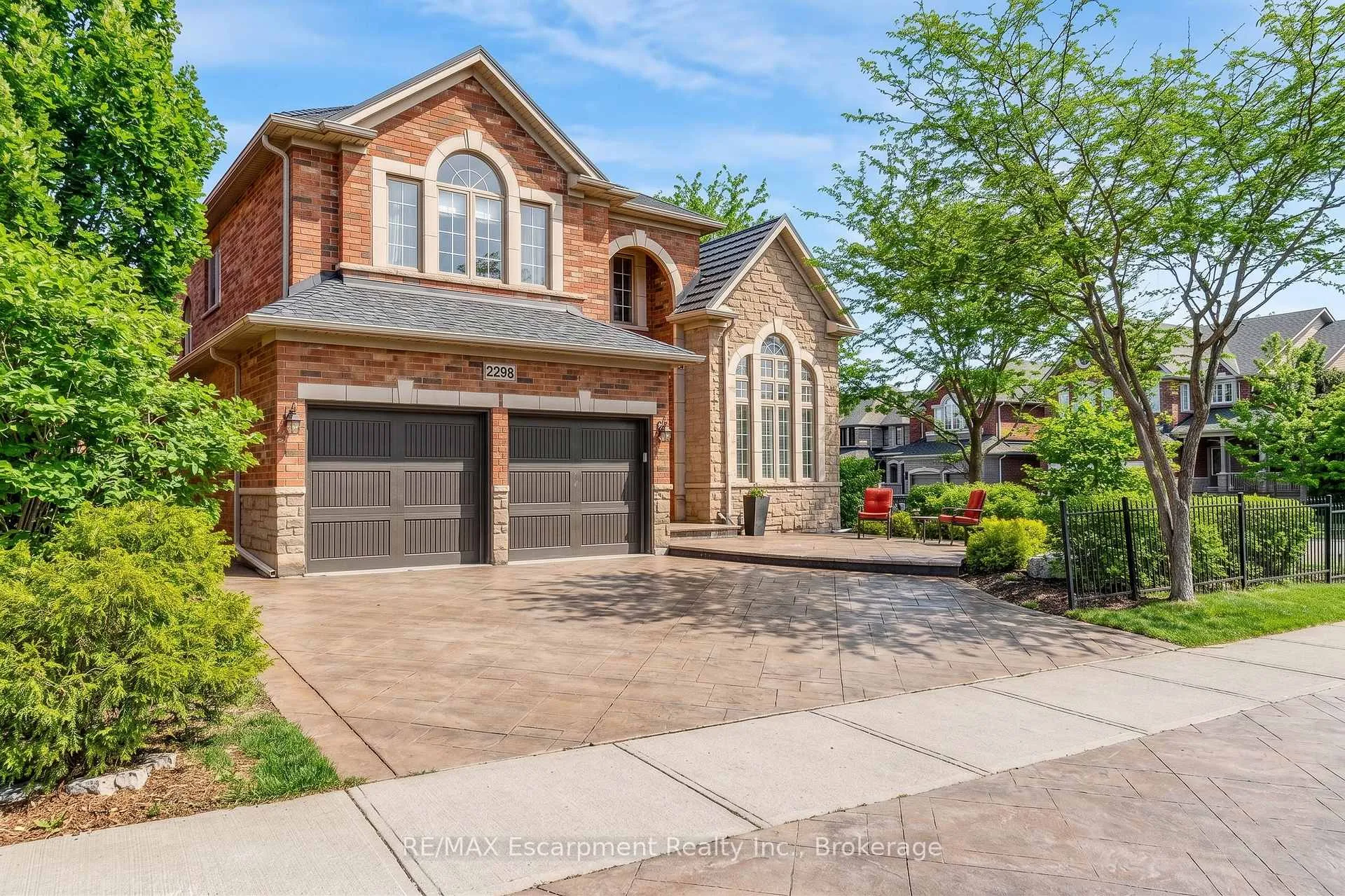 Front of 2298 Salcome Drive