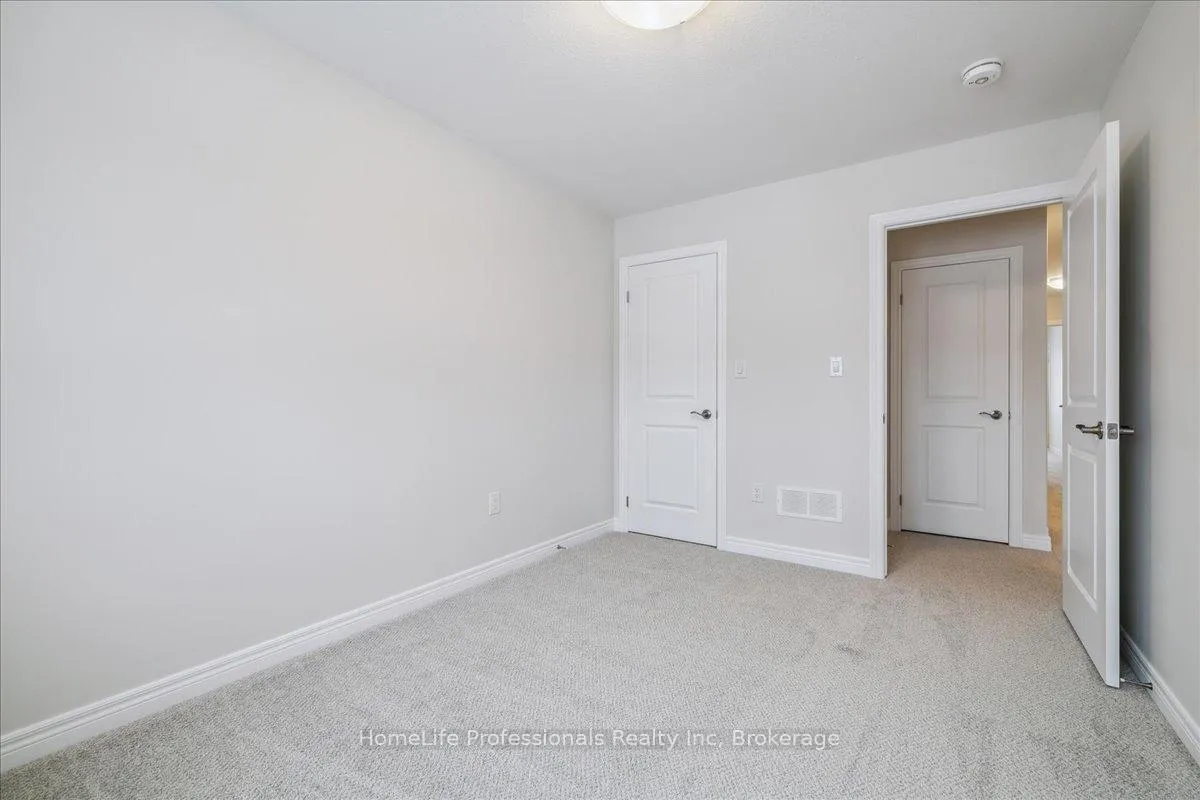 Photo 35 of 105 Elvira Way, Thorold, Rolling Meadows — HOMEH