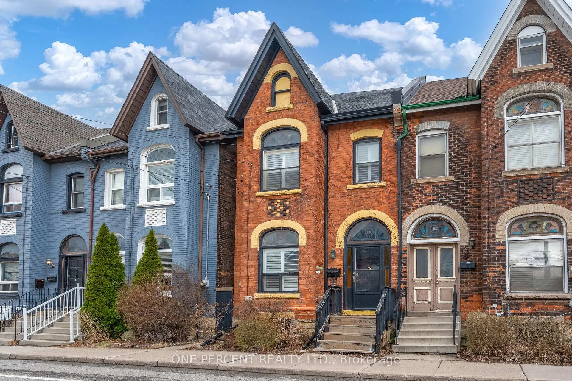 Photo 2 of 198 Bay Street N, Hamilton, Central — HOMEH