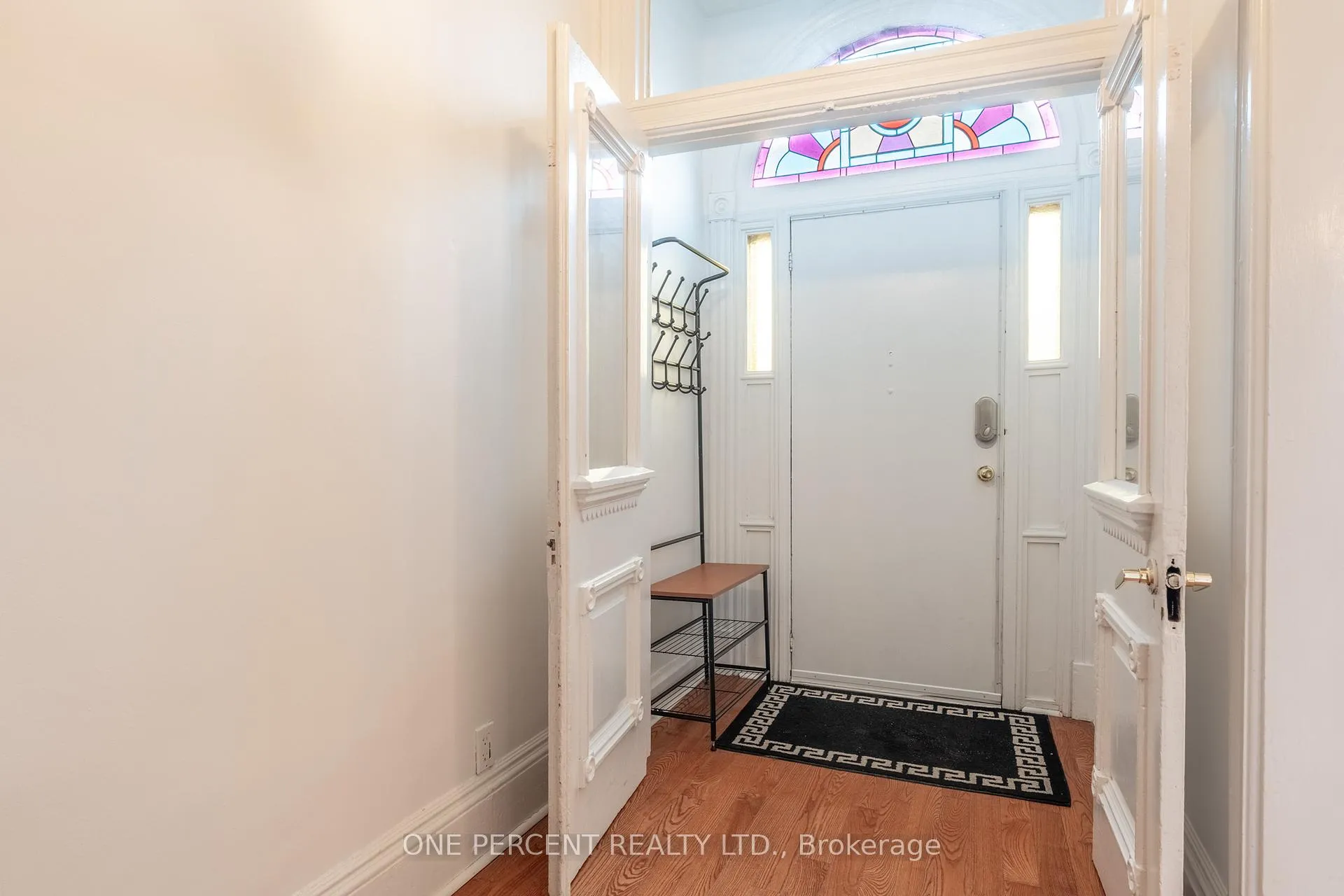 Photo 5 of 198 Bay Street N, Hamilton, Central — HOMEH