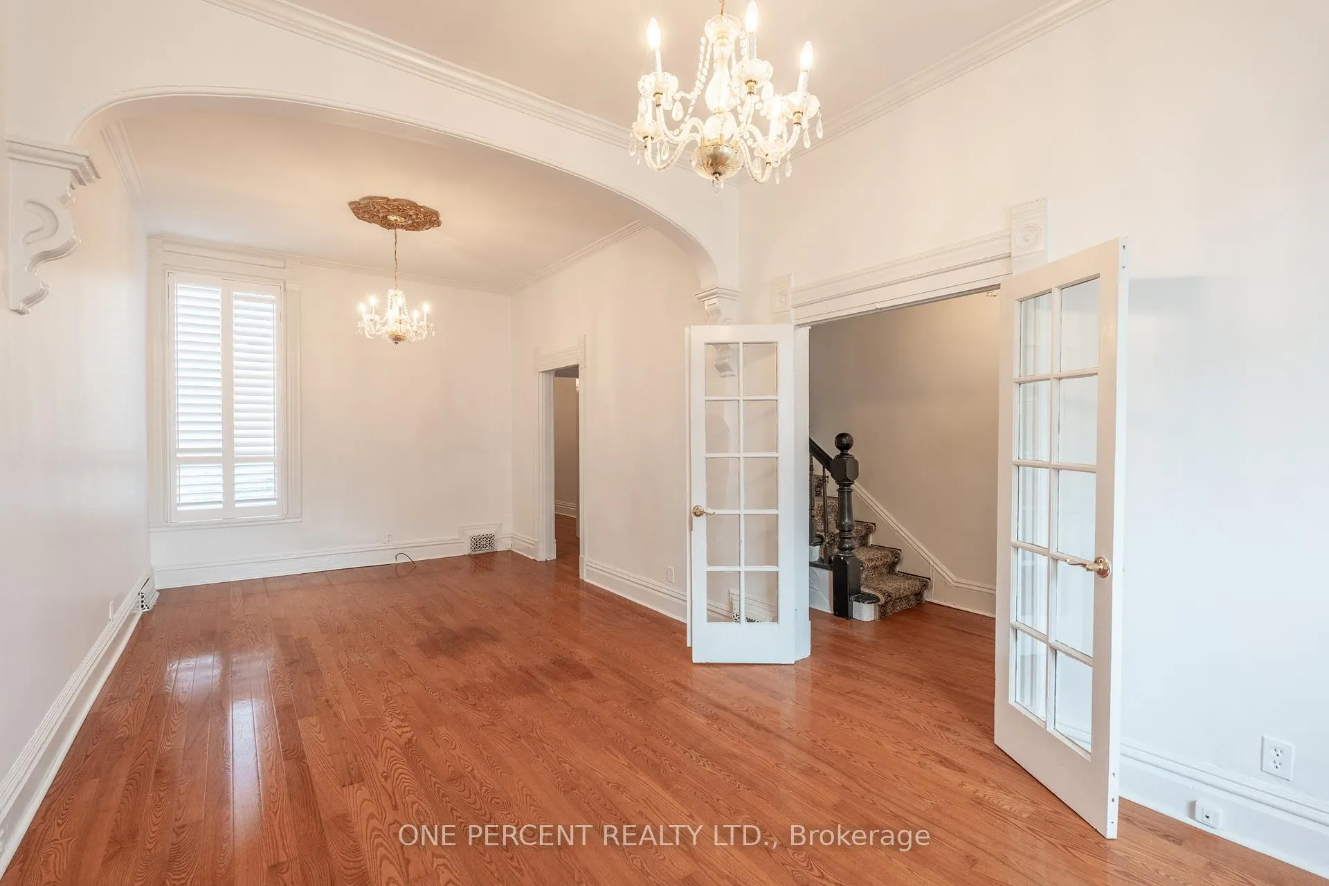 Photo 6 of 198 Bay Street N, Hamilton, Central — HOMEH