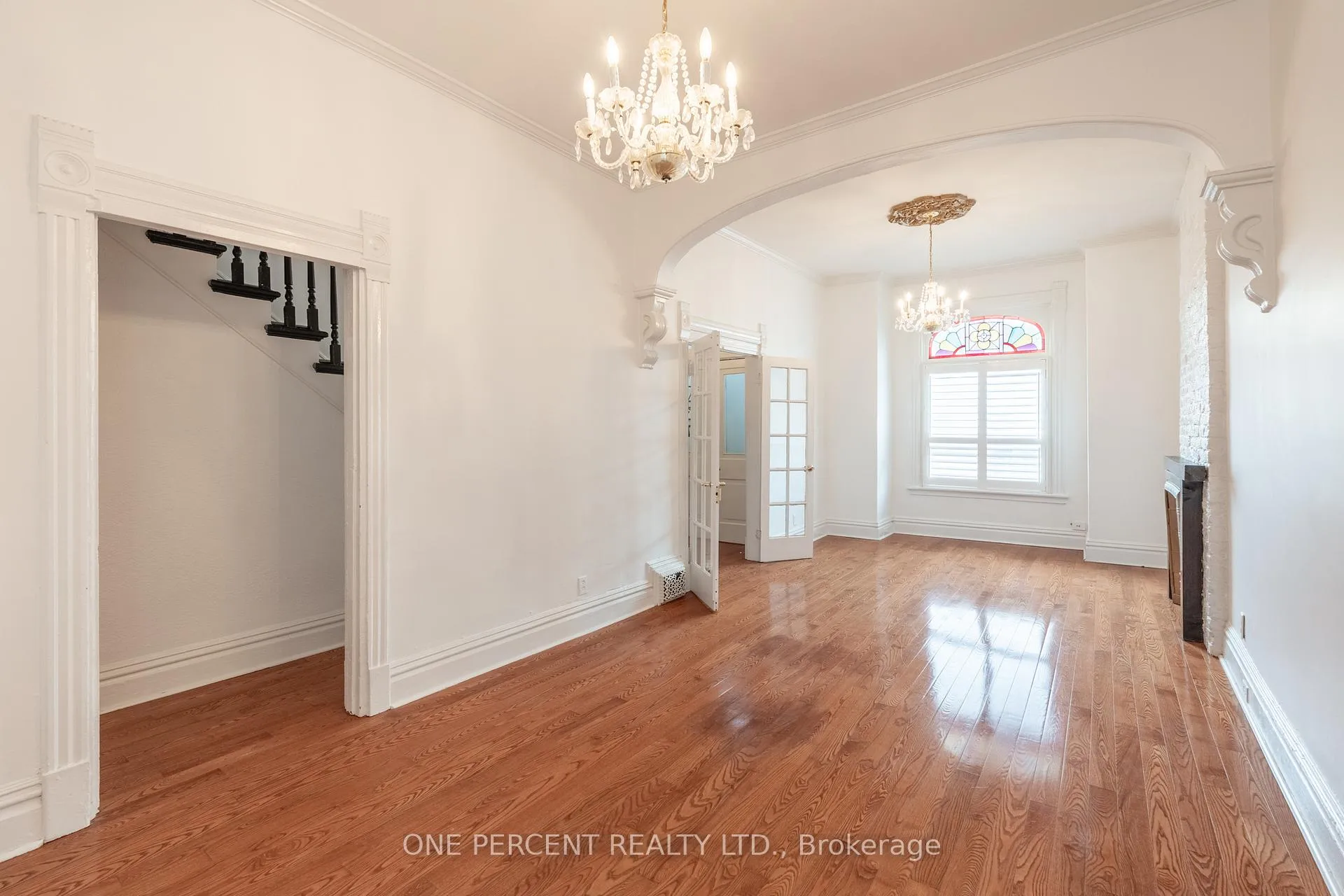 Photo 8 of 198 Bay Street N, Hamilton, Central — HOMEH