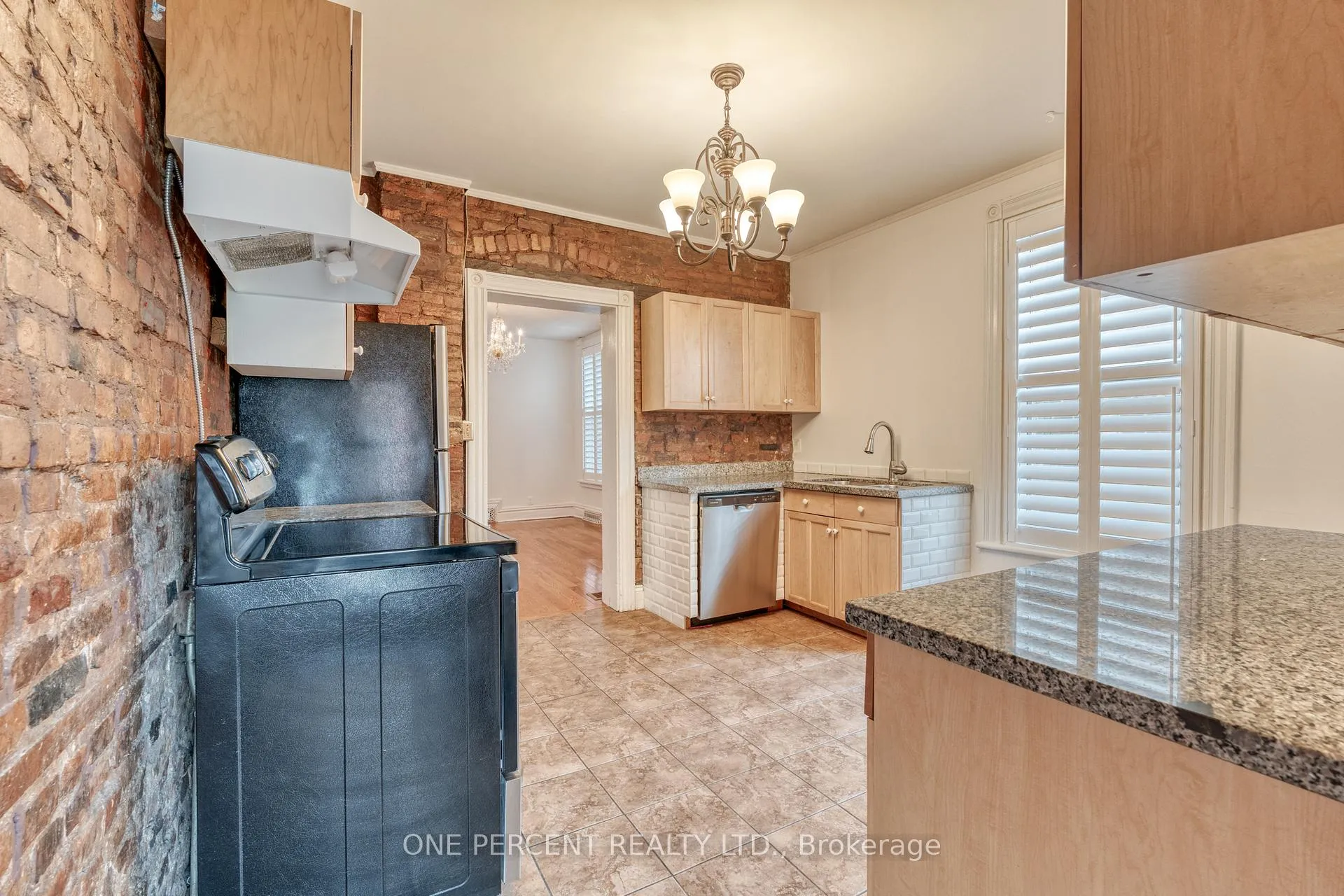 Photo 18 of 198 Bay Street N, Hamilton, Central — HOMEH