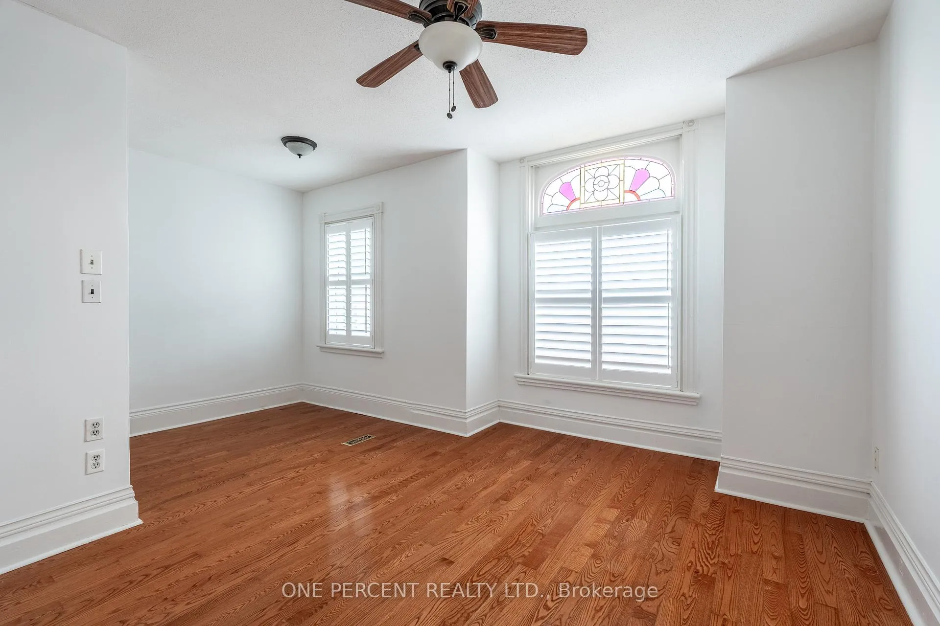 Photo 23 of 198 Bay Street N, Hamilton, Central — HOMEH