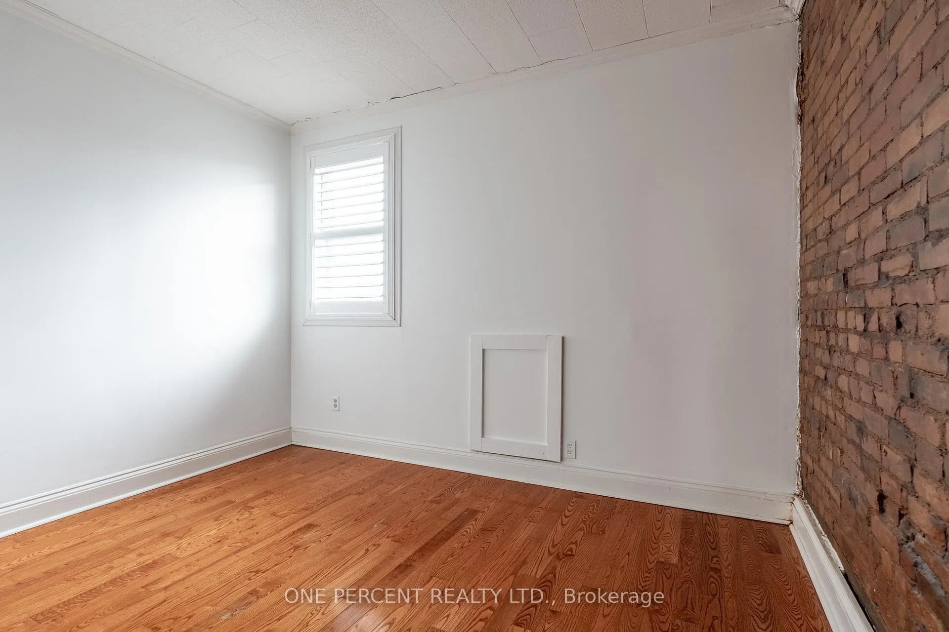 Photo 26 of 198 Bay Street N, Hamilton, Central — HOMEH