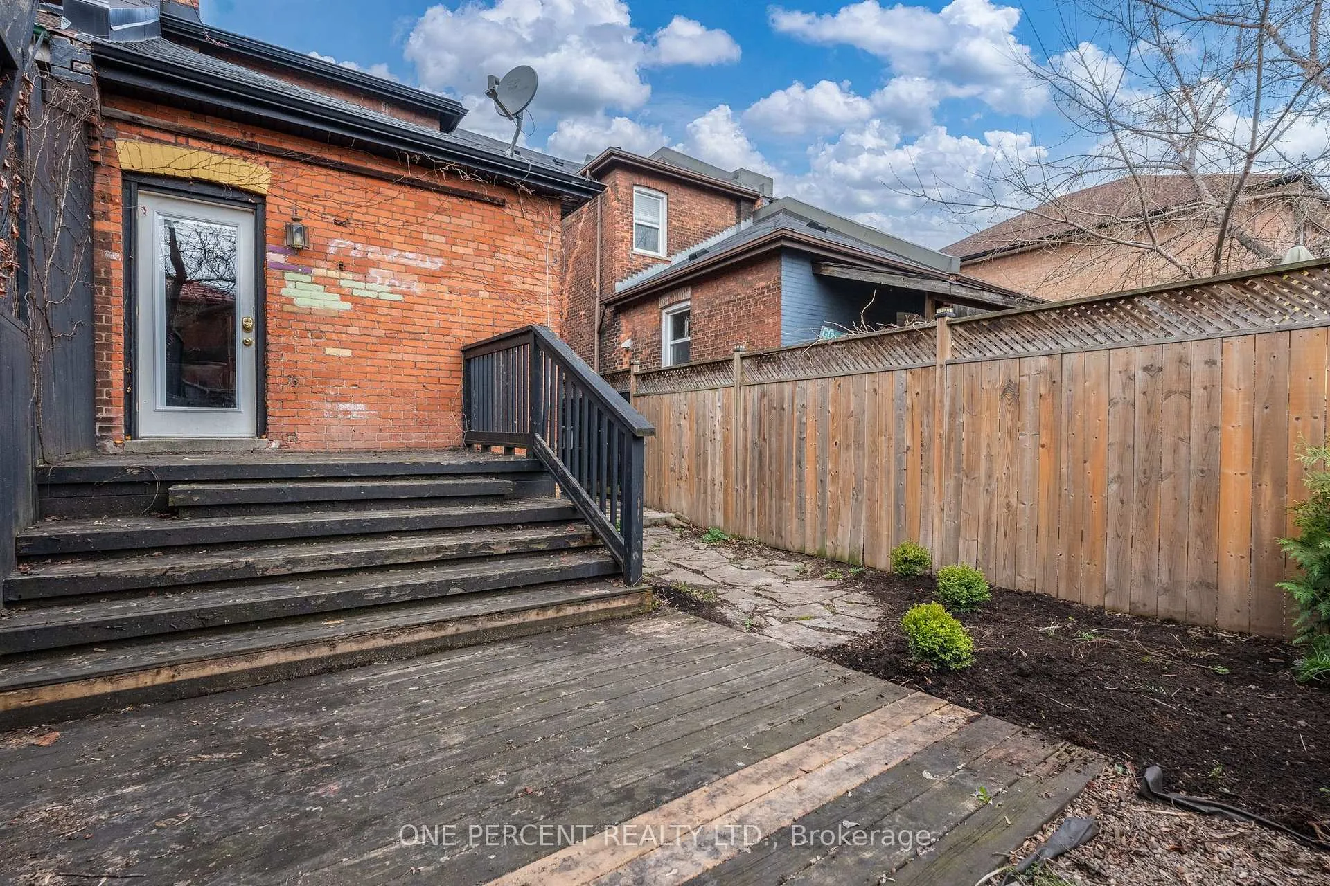 Photo 32 of 198 Bay Street N, Hamilton, Central — HOMEH