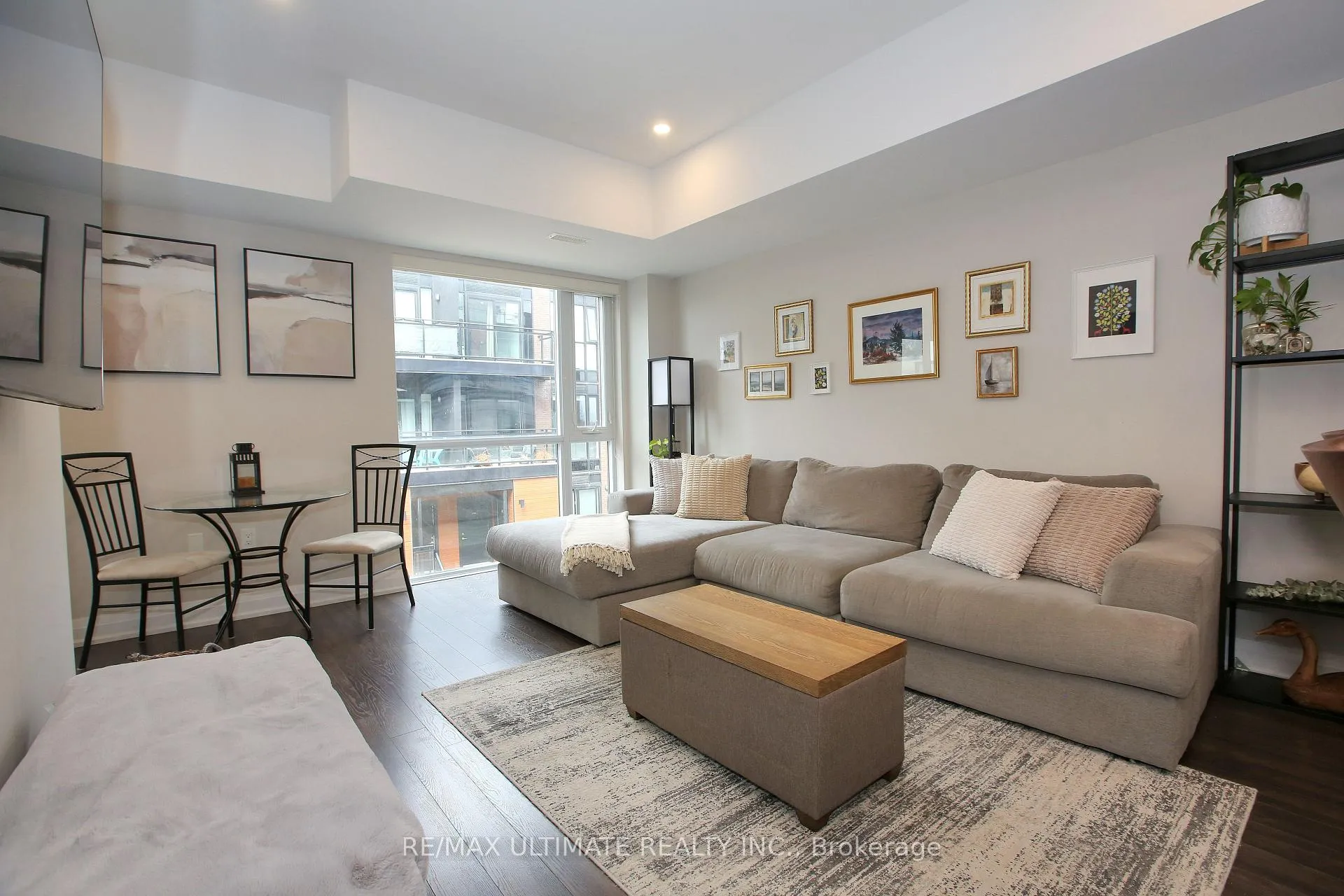 Photo 6 of Unit E403, 52 Coles Avenue, Vaughan, Vaughan Grove — HOMEH