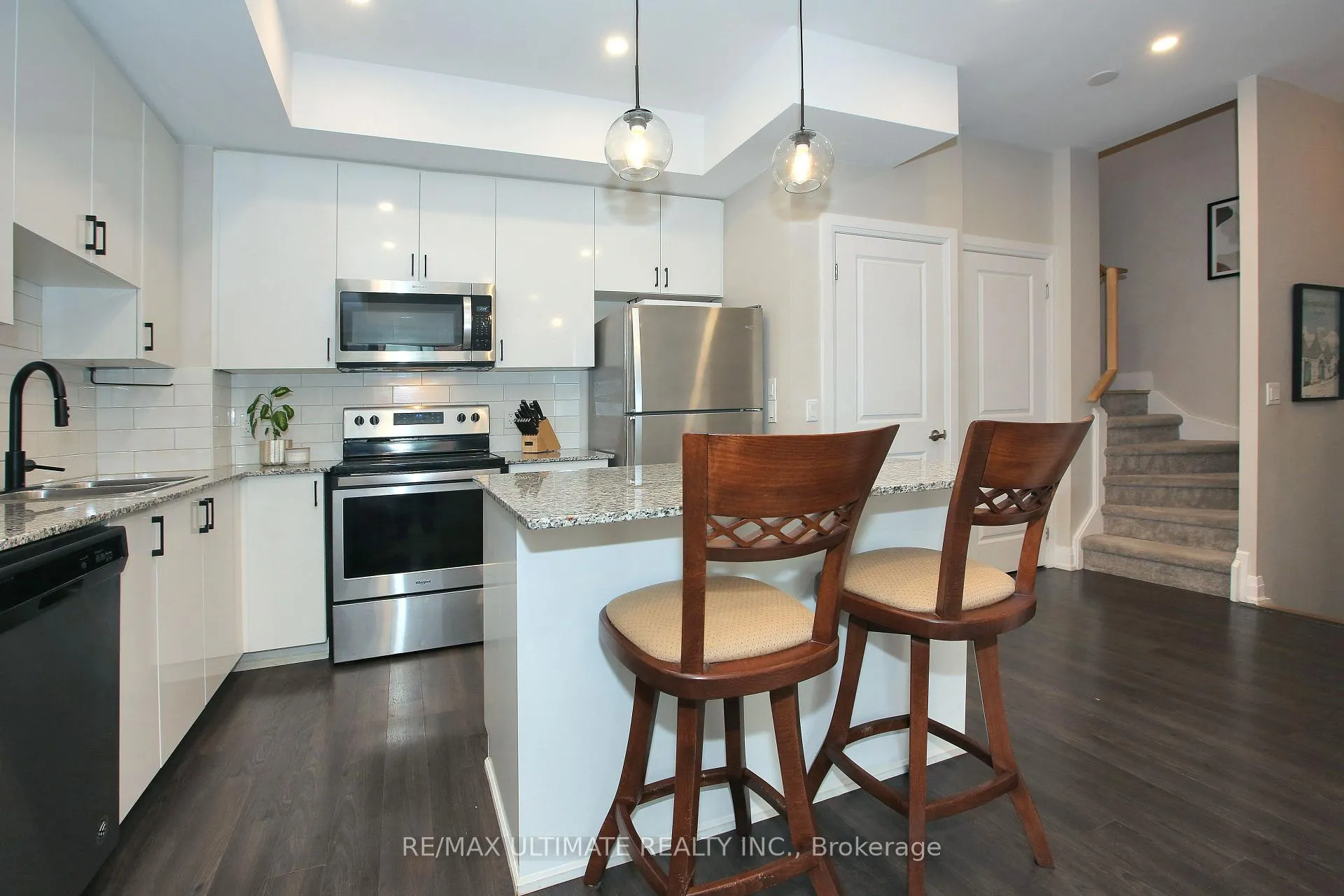 Photo 8 of Unit E403, 52 Coles Avenue, Vaughan, Vaughan Grove — HOMEH
