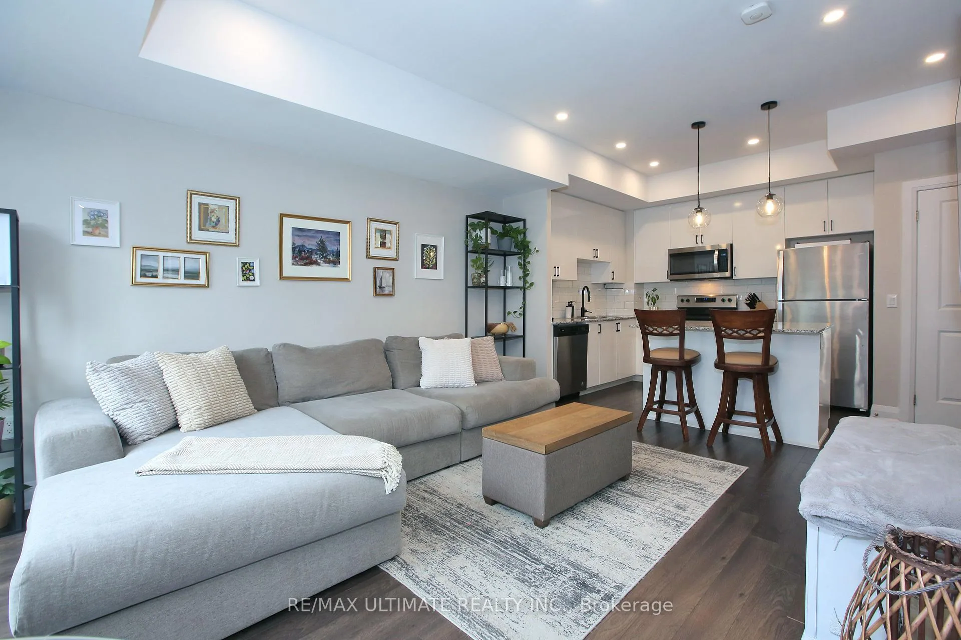 Photo 9 of Unit E403, 52 Coles Avenue, Vaughan, Vaughan Grove — HOMEH