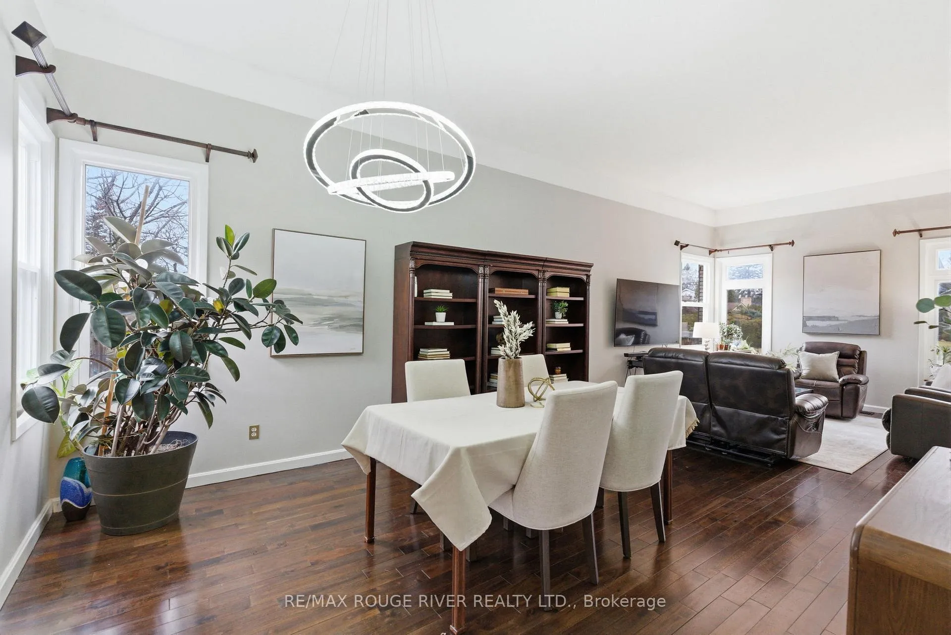 Photo 9 of 209 Darcy Street, Oshawa, Centennial — HOMEH