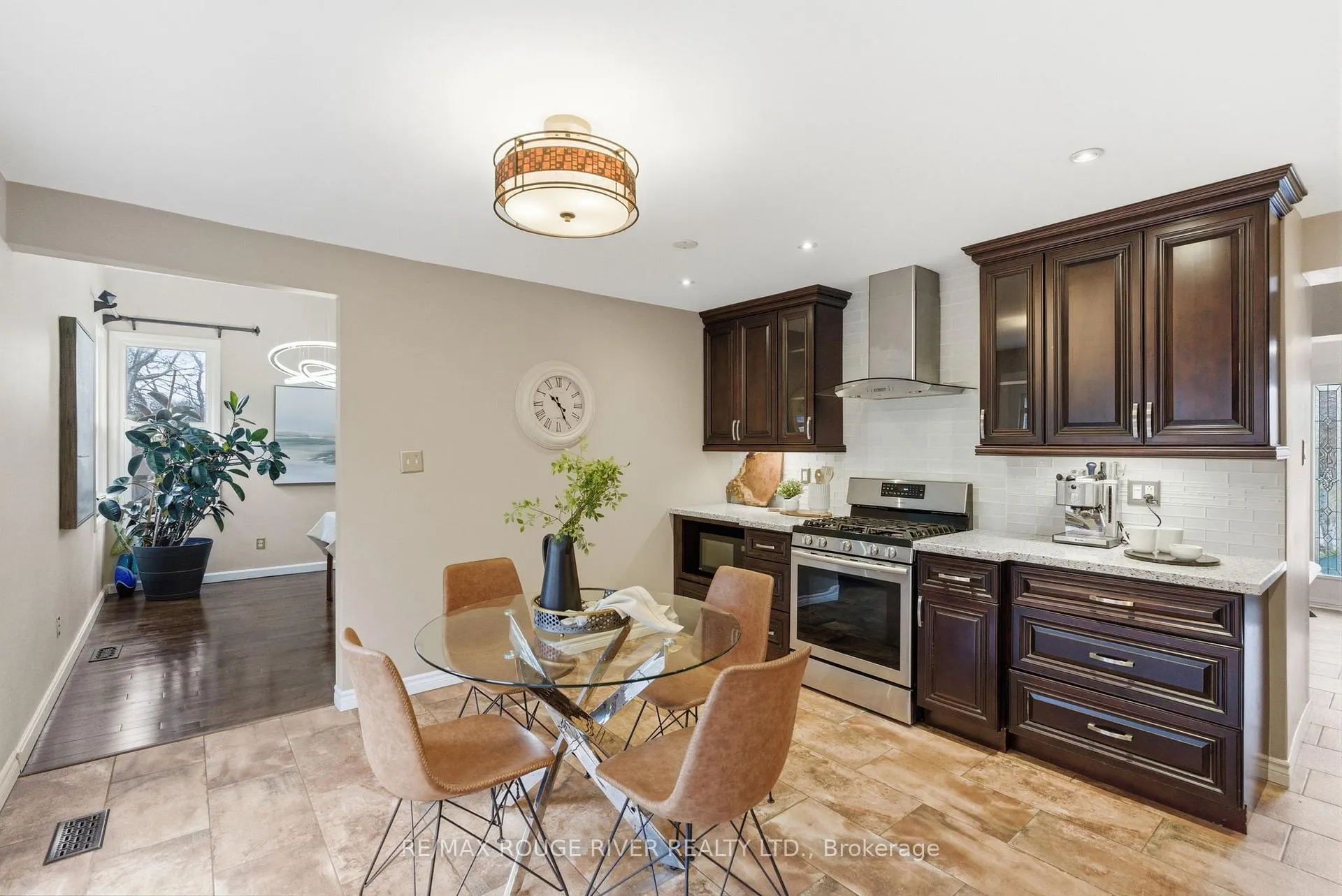 Photo 13 of 209 Darcy Street, Oshawa, Centennial — HOMEH