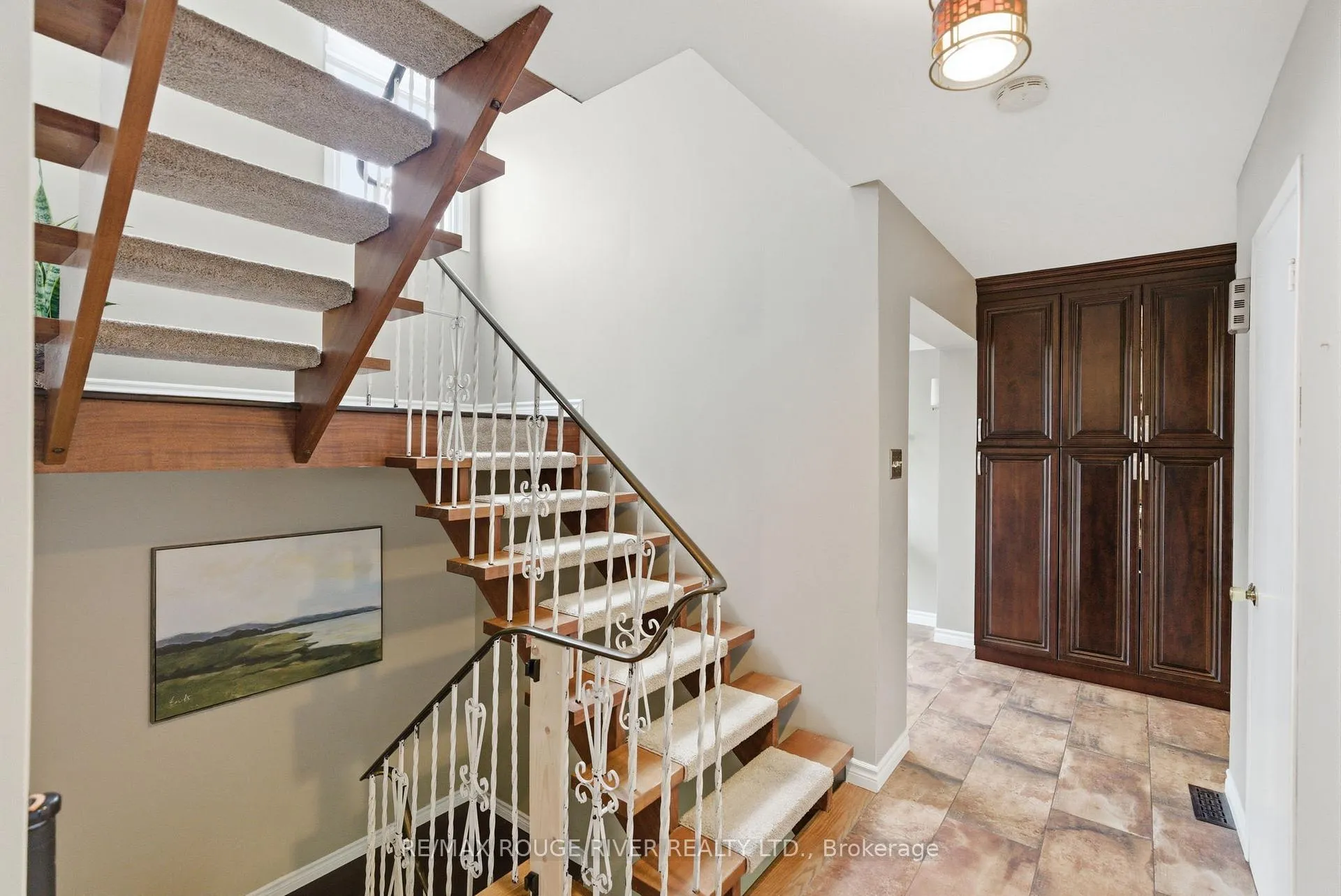 Photo 17 of 209 Darcy Street, Oshawa, Centennial — HOMEH