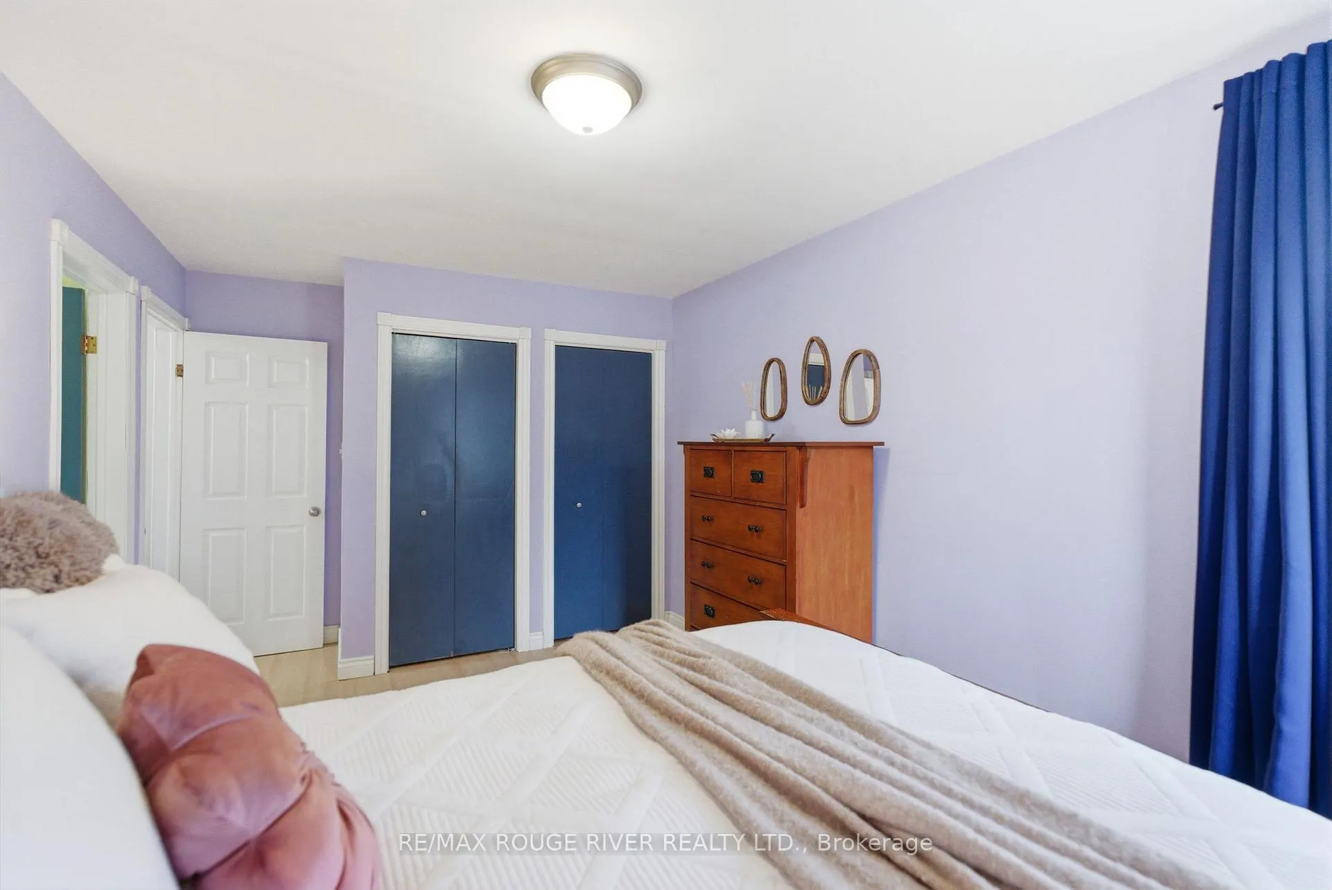 Photo 20 of 209 Darcy Street, Oshawa, Centennial — HOMEH