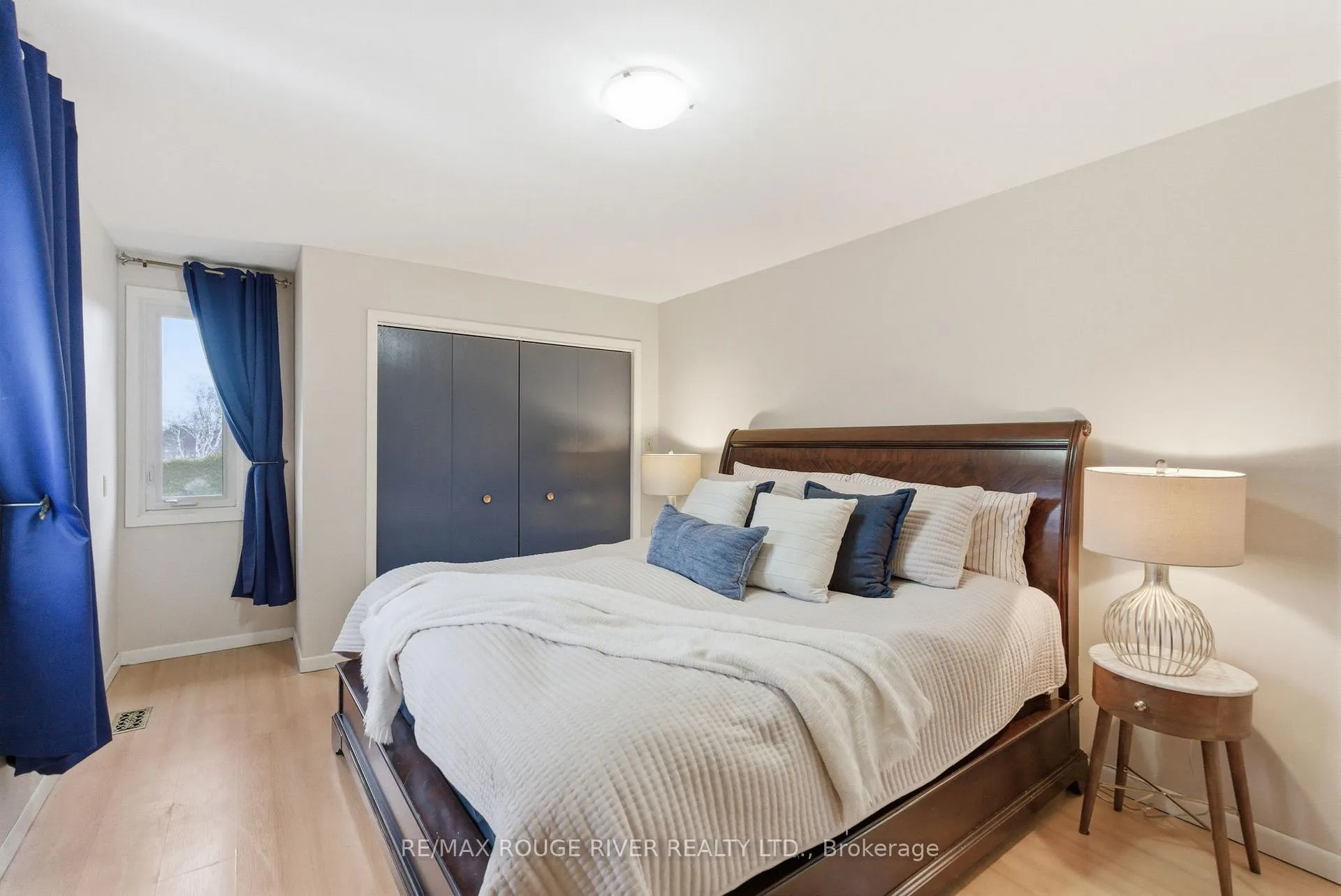 Photo 22 of 209 Darcy Street, Oshawa, Centennial — HOMEH