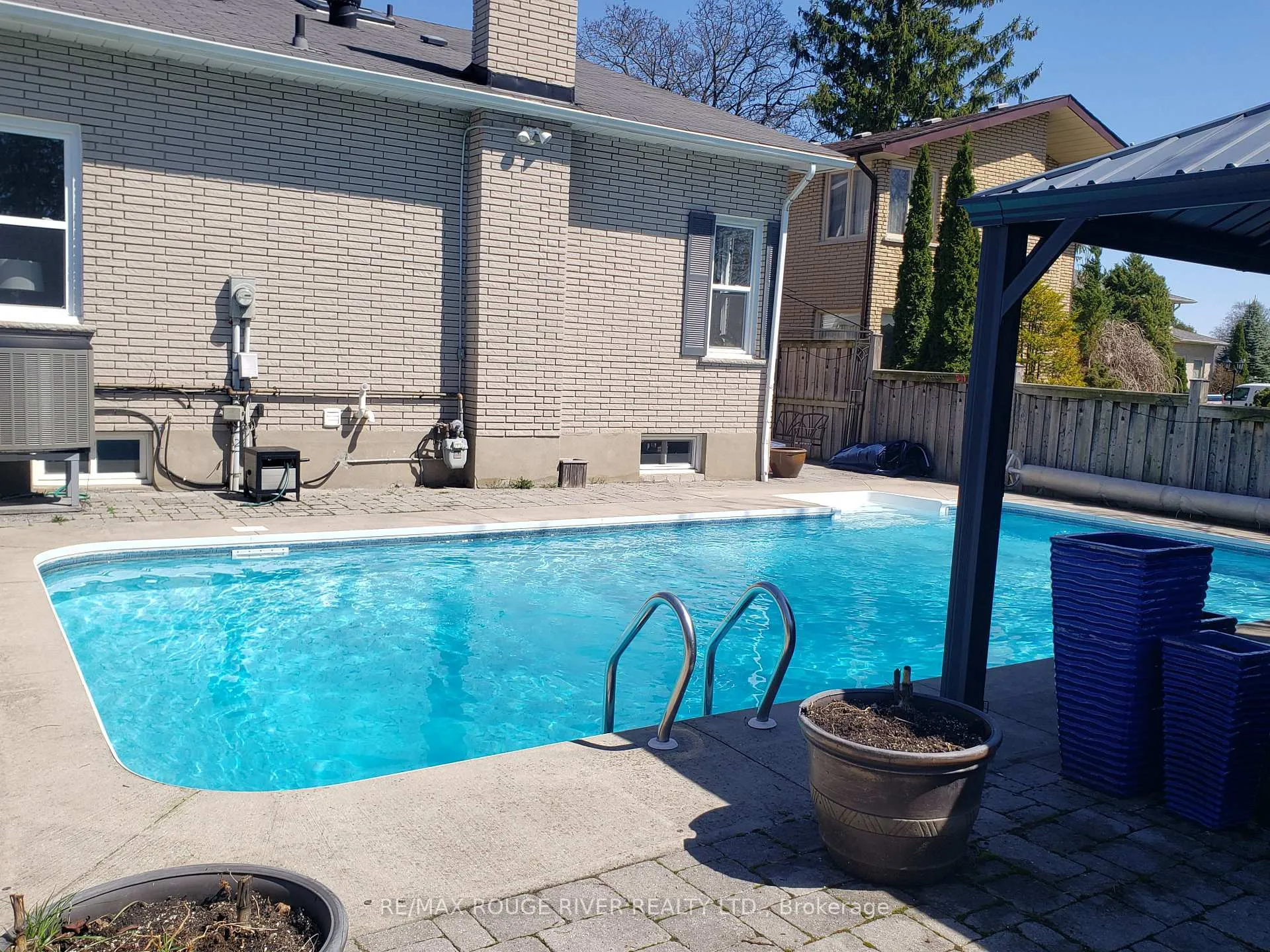 Photo 40 of 209 Darcy Street, Oshawa, Centennial — HOMEH