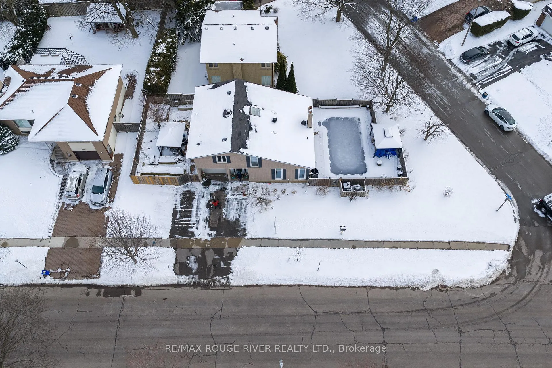 Photo 48 of 209 Darcy Street, Oshawa, Centennial — HOMEH