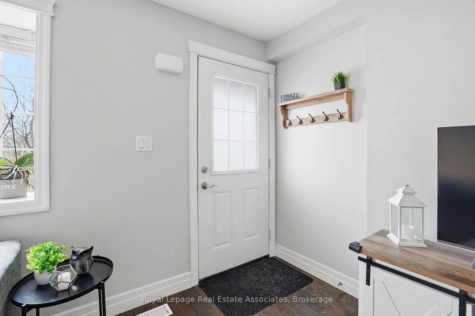 Photo 4 of Unit 16, 275 Old Huron Road, Kitchener — HOMEH