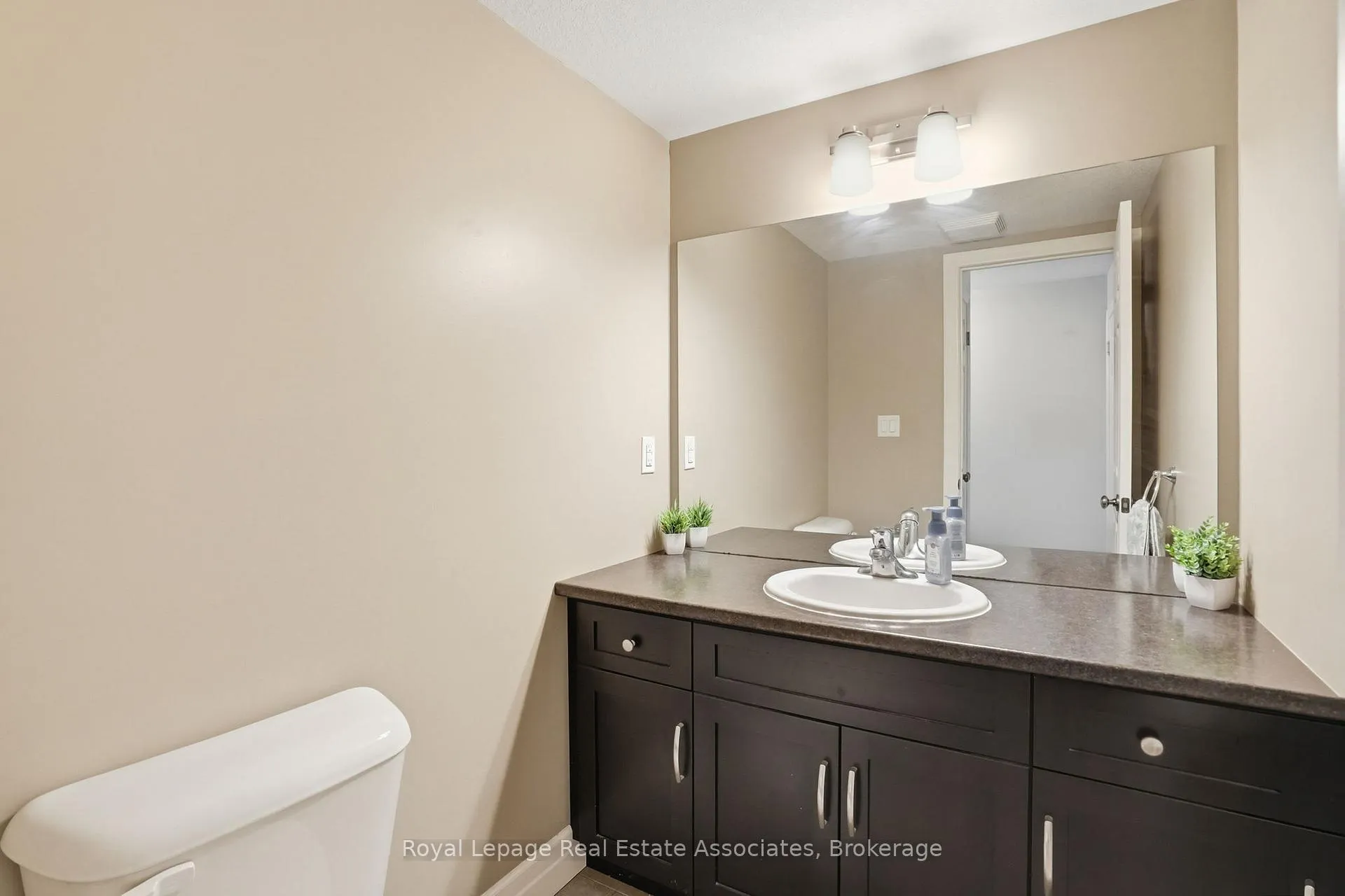 Photo 32 of Unit 16, 275 Old Huron Road, Kitchener — HOMEH