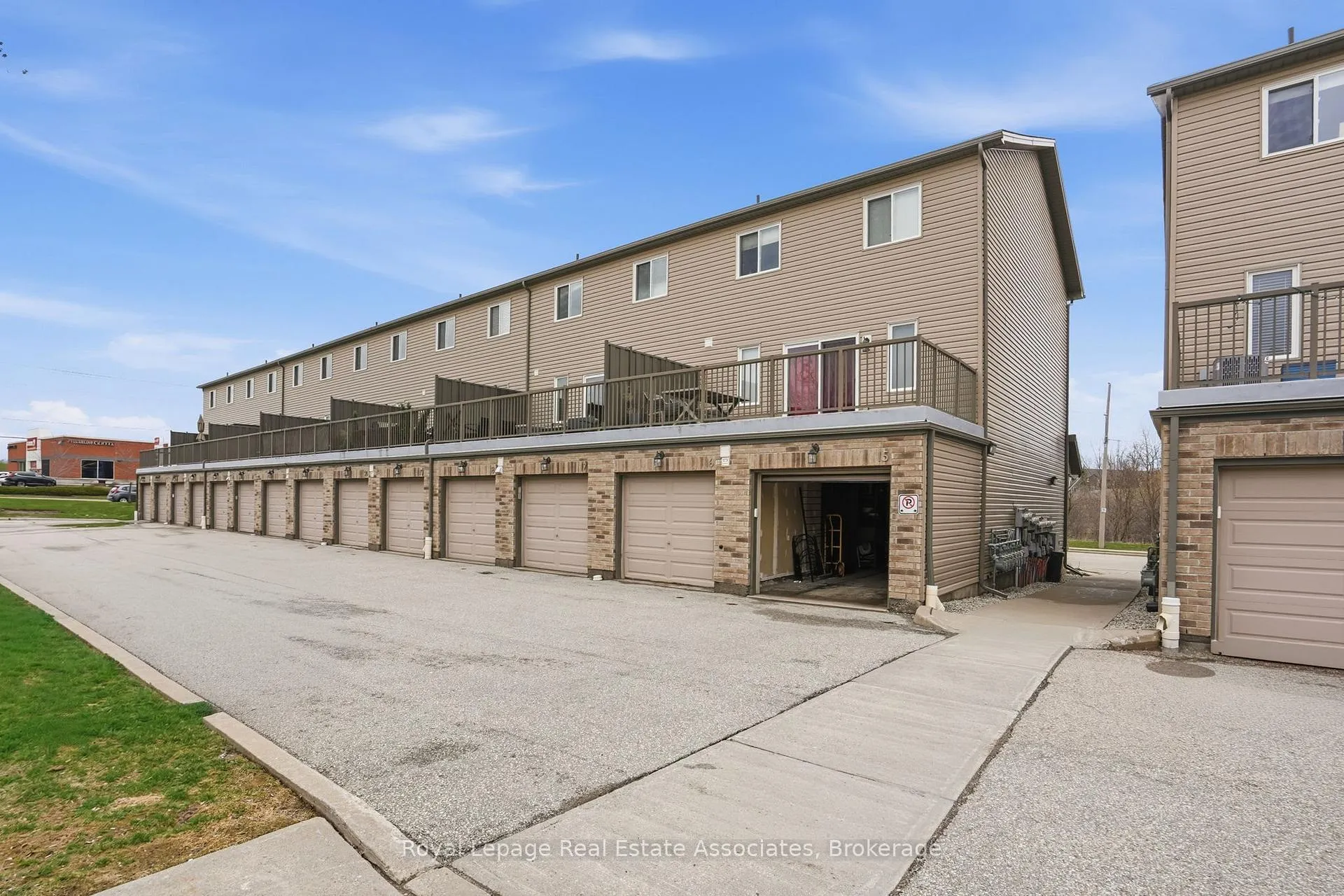 Photo 34 of Unit 16, 275 Old Huron Road, Kitchener — HOMEH