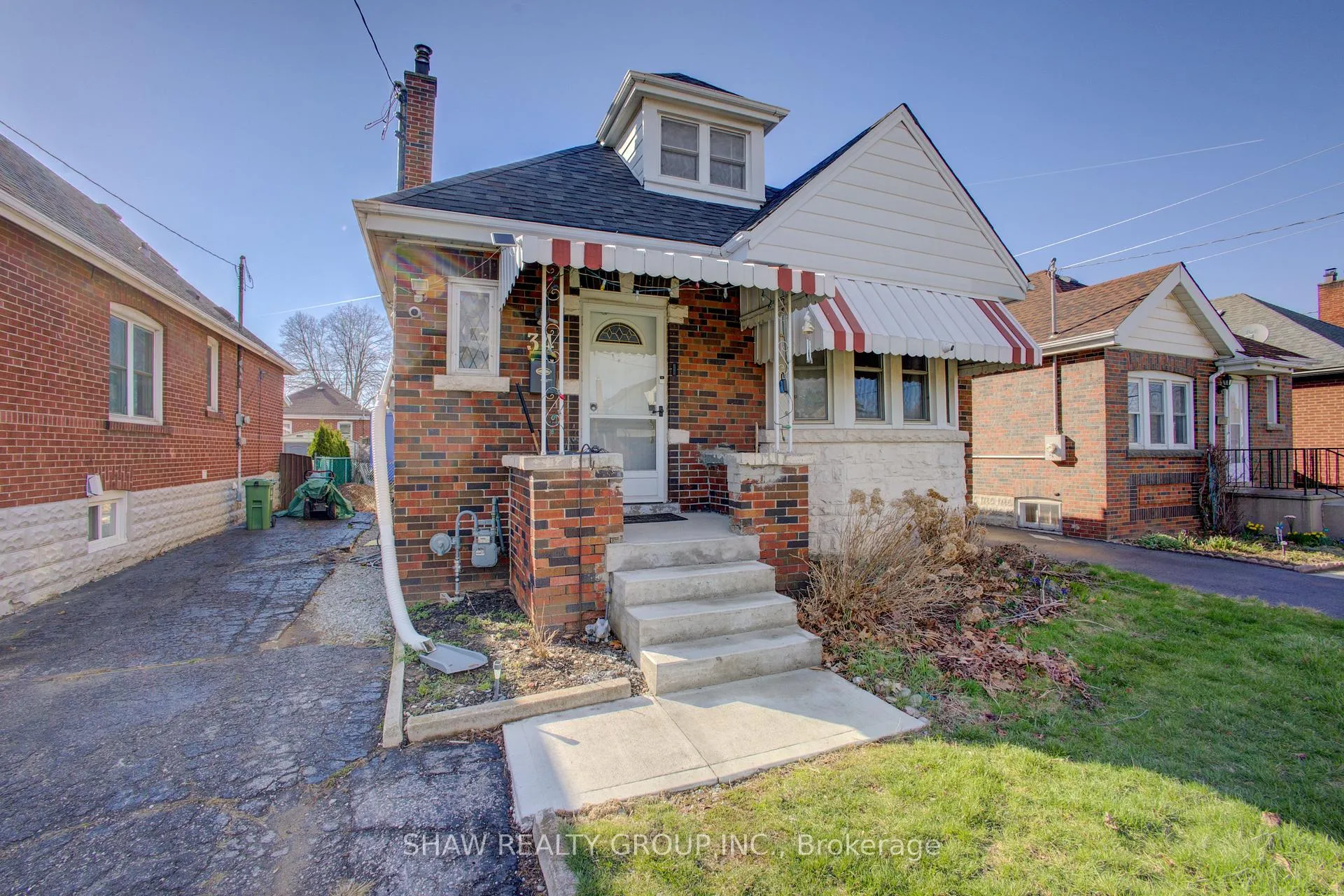 Photo 6 of 34 Barons Avenue S, Hamilton, Bartonville — HOMEH
