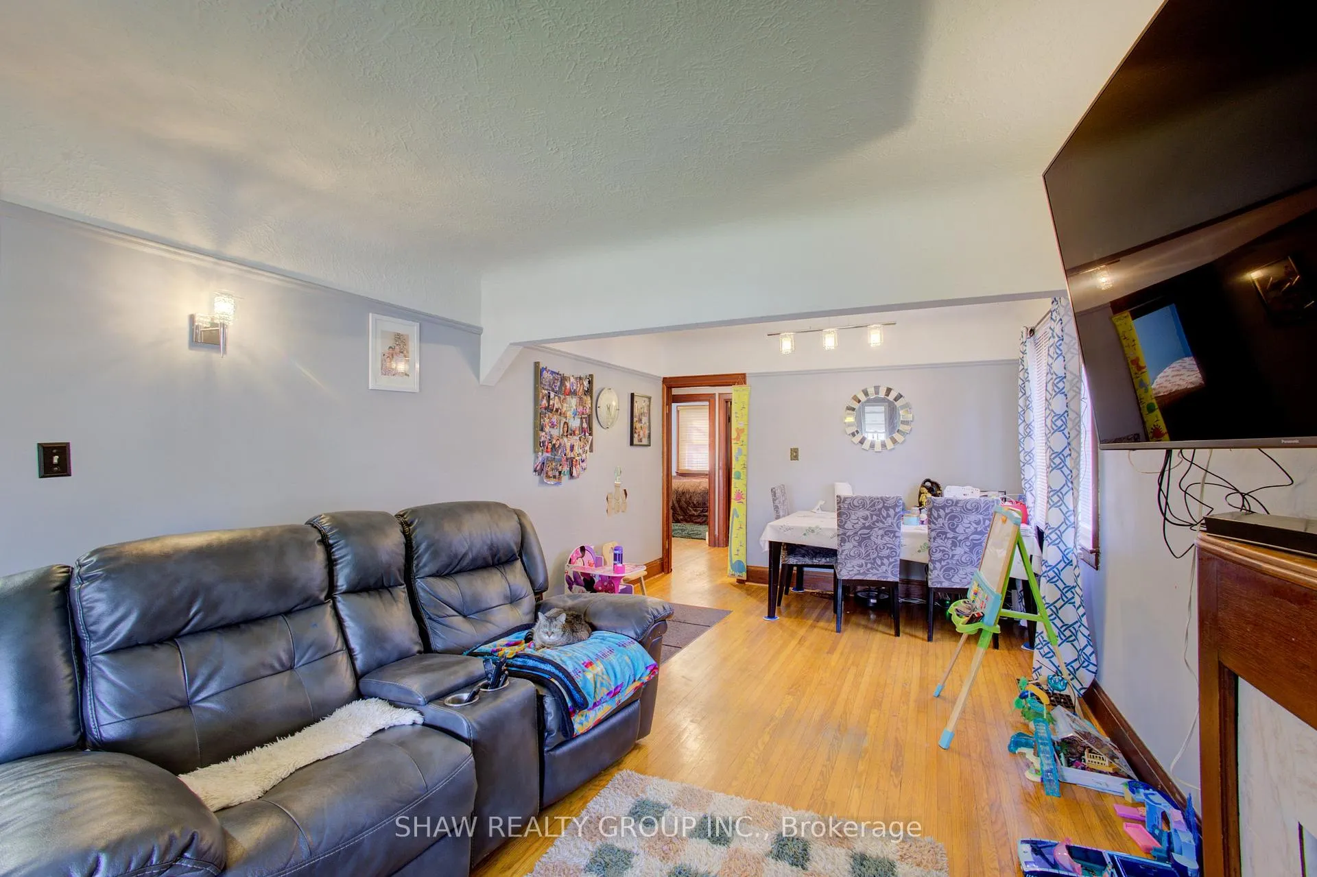 Photo 9 of 34 Barons Avenue S, Hamilton, Bartonville — HOMEH