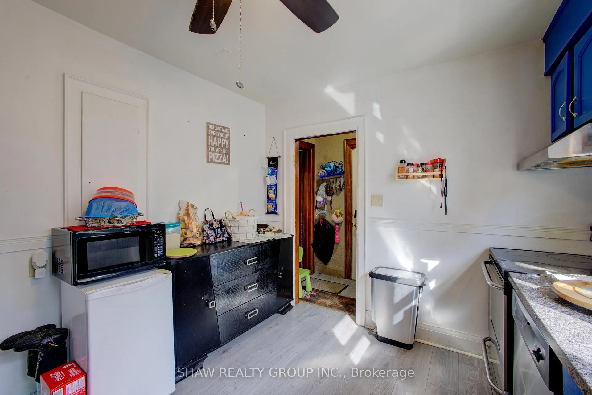 Photo 16 of 34 Barons Avenue S, Hamilton, Bartonville — HOMEH