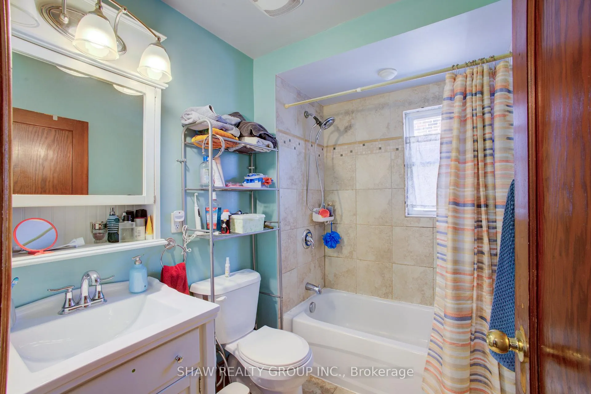 Photo 20 of 34 Barons Avenue S, Hamilton, Bartonville — HOMEH