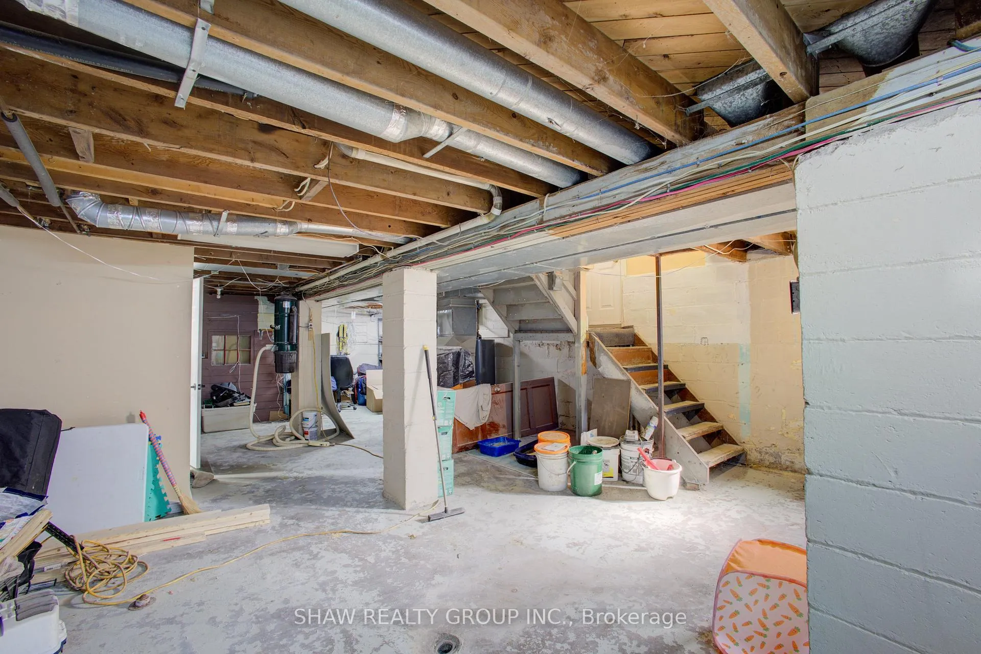 Photo 24 of 34 Barons Avenue S, Hamilton, Bartonville — HOMEH