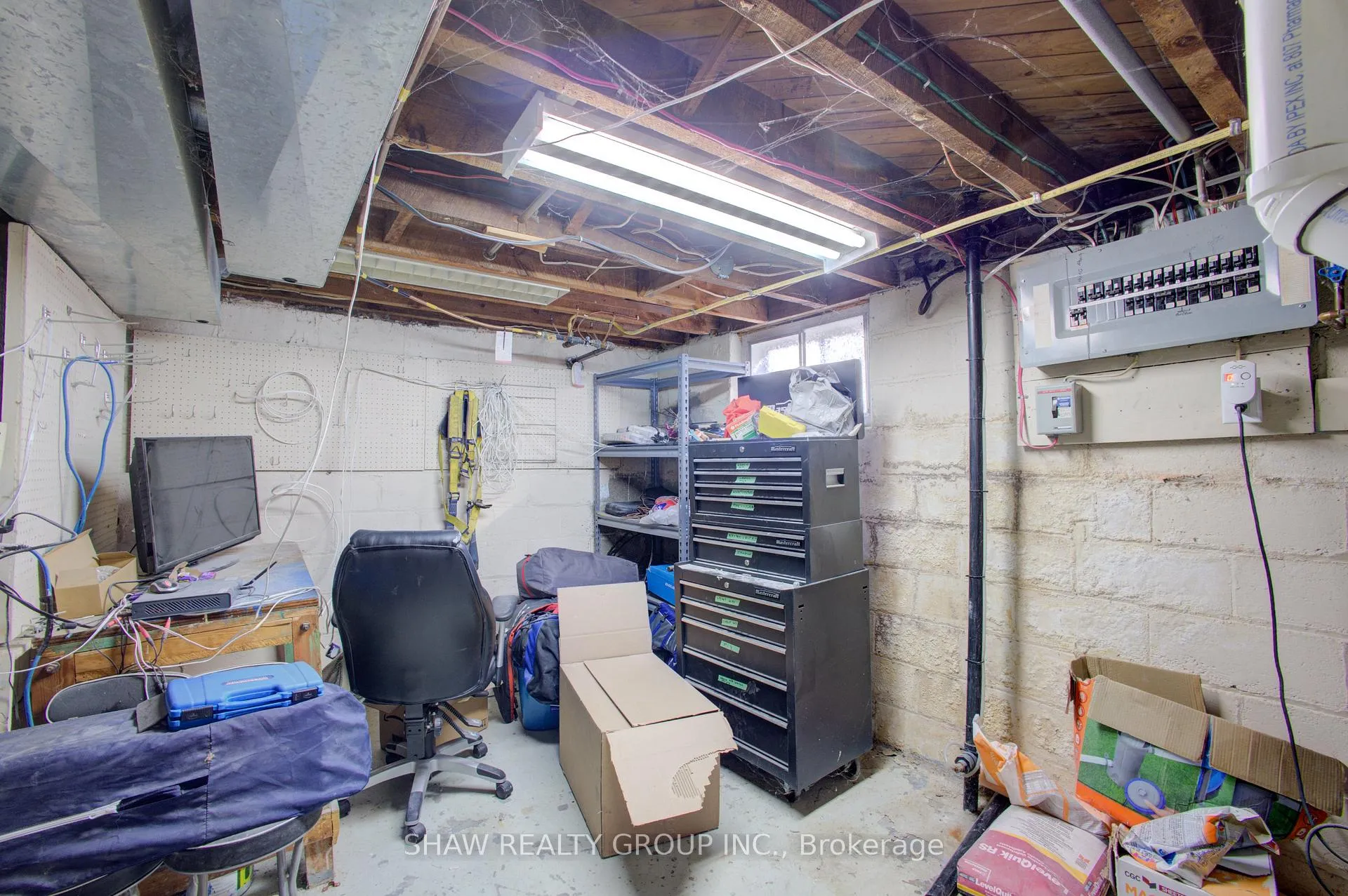 Photo 25 of 34 Barons Avenue S, Hamilton, Bartonville — HOMEH