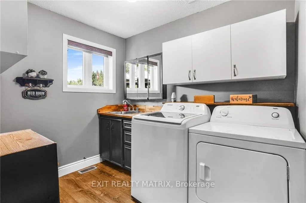 Photo 11 of 1574 Sandy Hill Road, Champlain, Champlain Twp — HOMEH