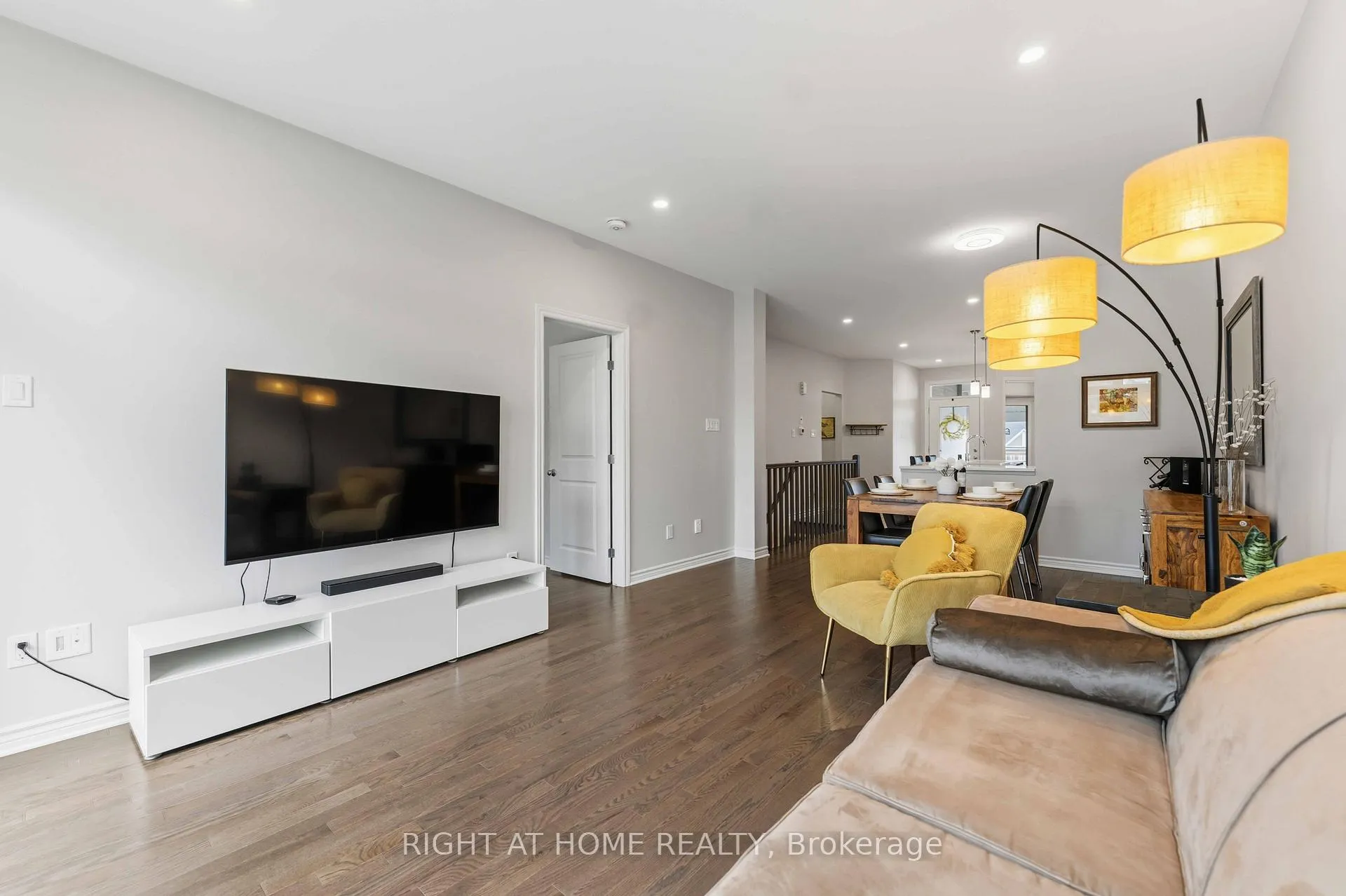 Photo 11 of 14 Kayenta Street, Ottawa, Remainder of Stittsville & Area — HOMEH