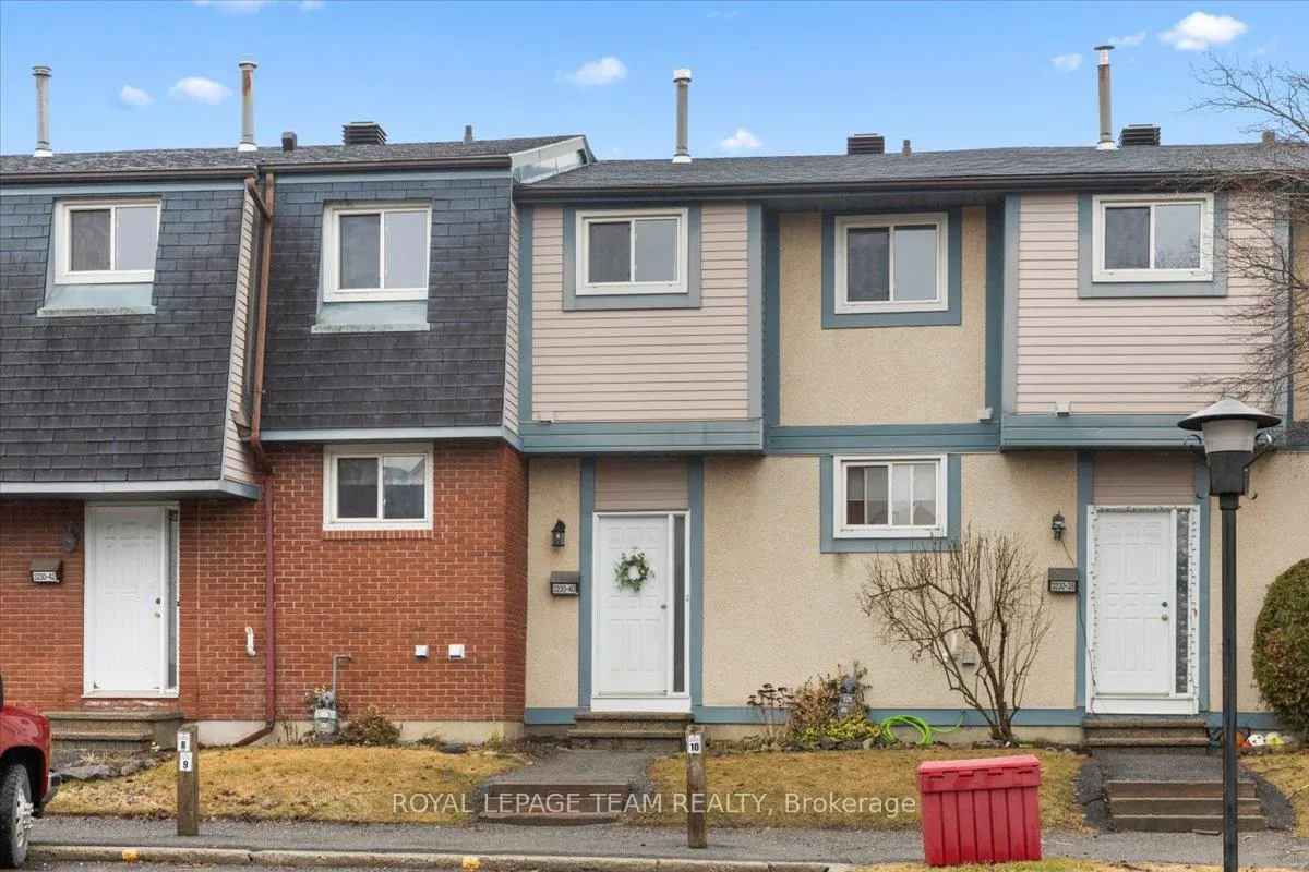 Photo 1 of Unit 40, 3230 Uplands Drive, Ottawa, Hunt Club — HOMEH