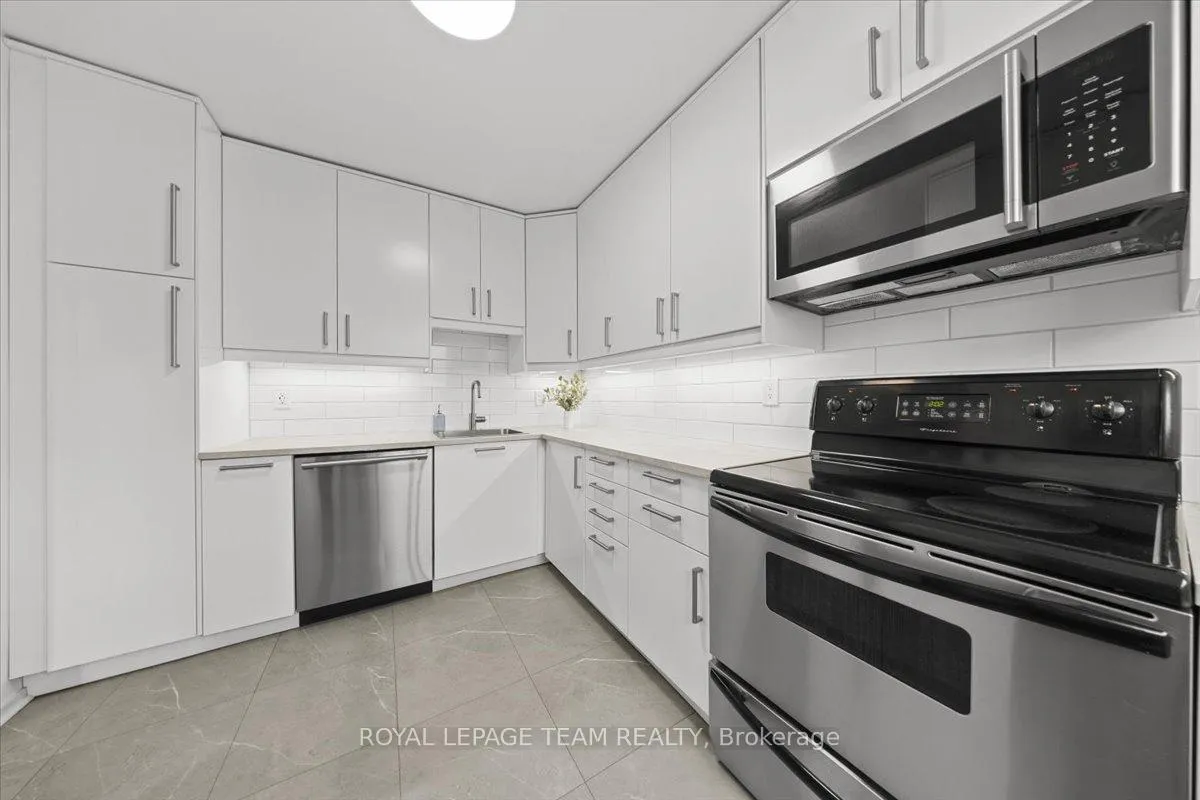 Photo 7 of Unit 40, 3230 Uplands Drive, Ottawa, Hunt Club — HOMEH