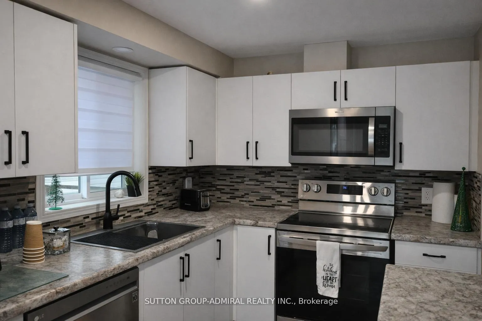 Photo 11 of 133 Columbia Road, Barrie, Holly — HOMEH