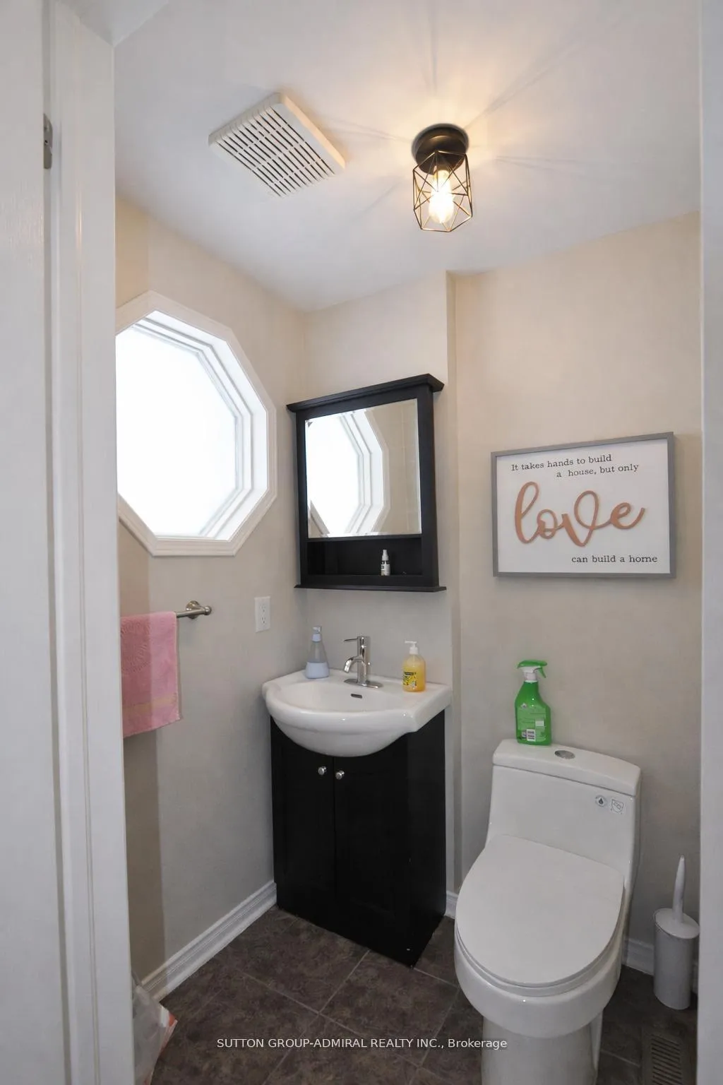 Photo 12 of 133 Columbia Road, Barrie, Holly — HOMEH