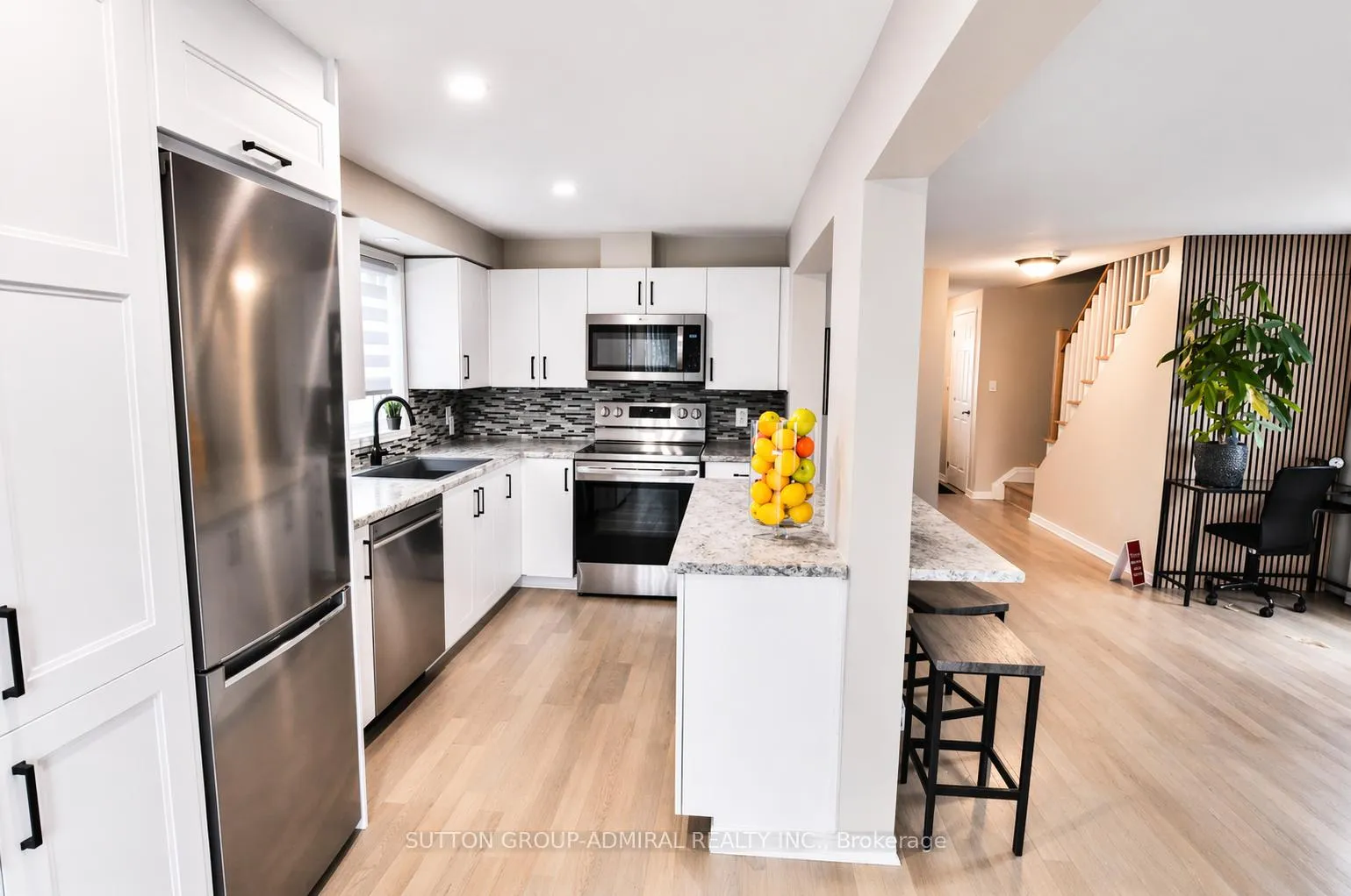Photo 14 of 133 Columbia Road, Barrie, Holly — HOMEH