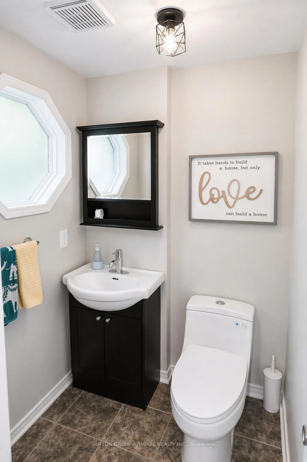Photo 19 of 133 Columbia Road, Barrie, Holly — HOMEH