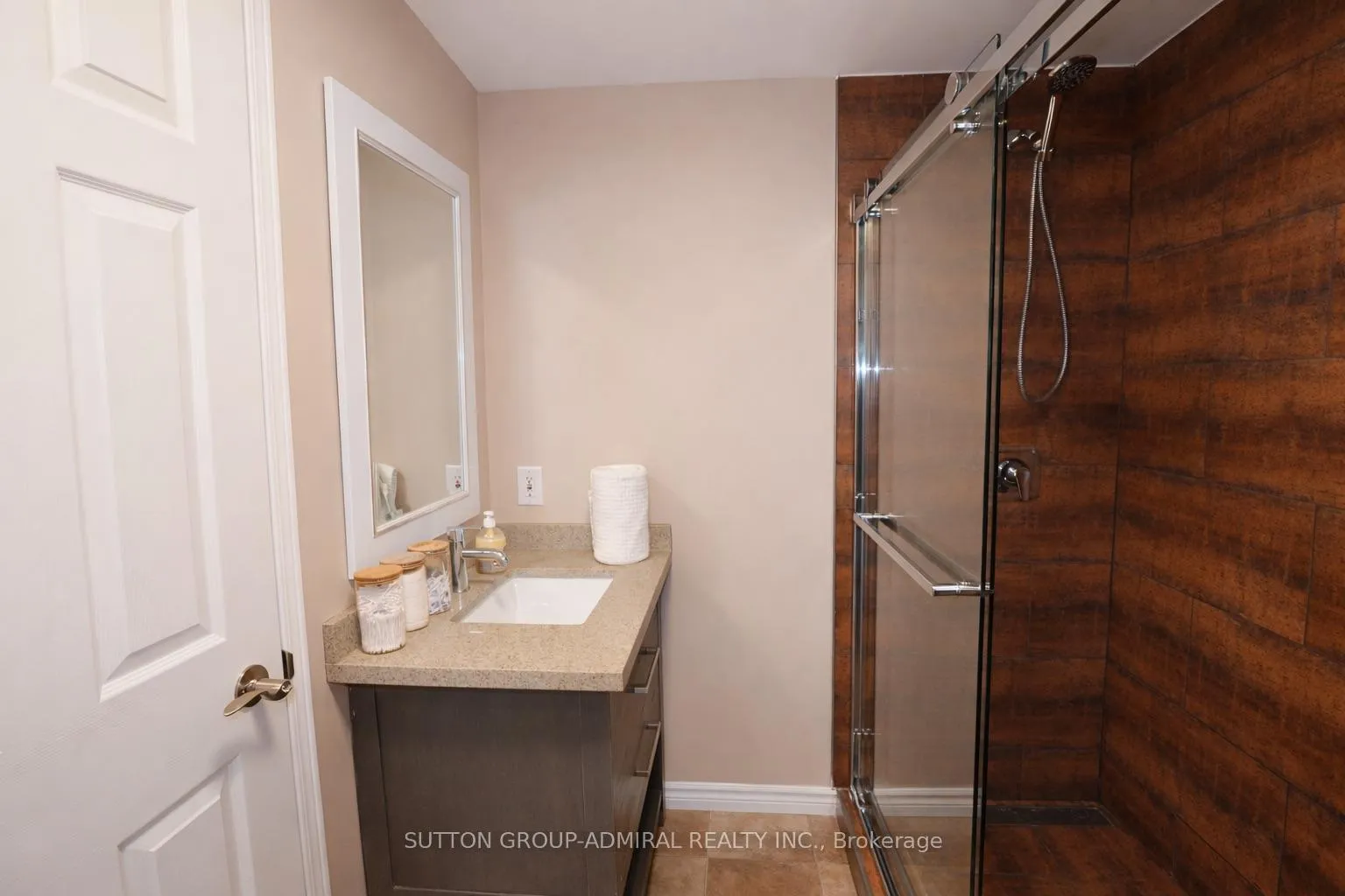 Photo 30 of 133 Columbia Road, Barrie, Holly — HOMEH