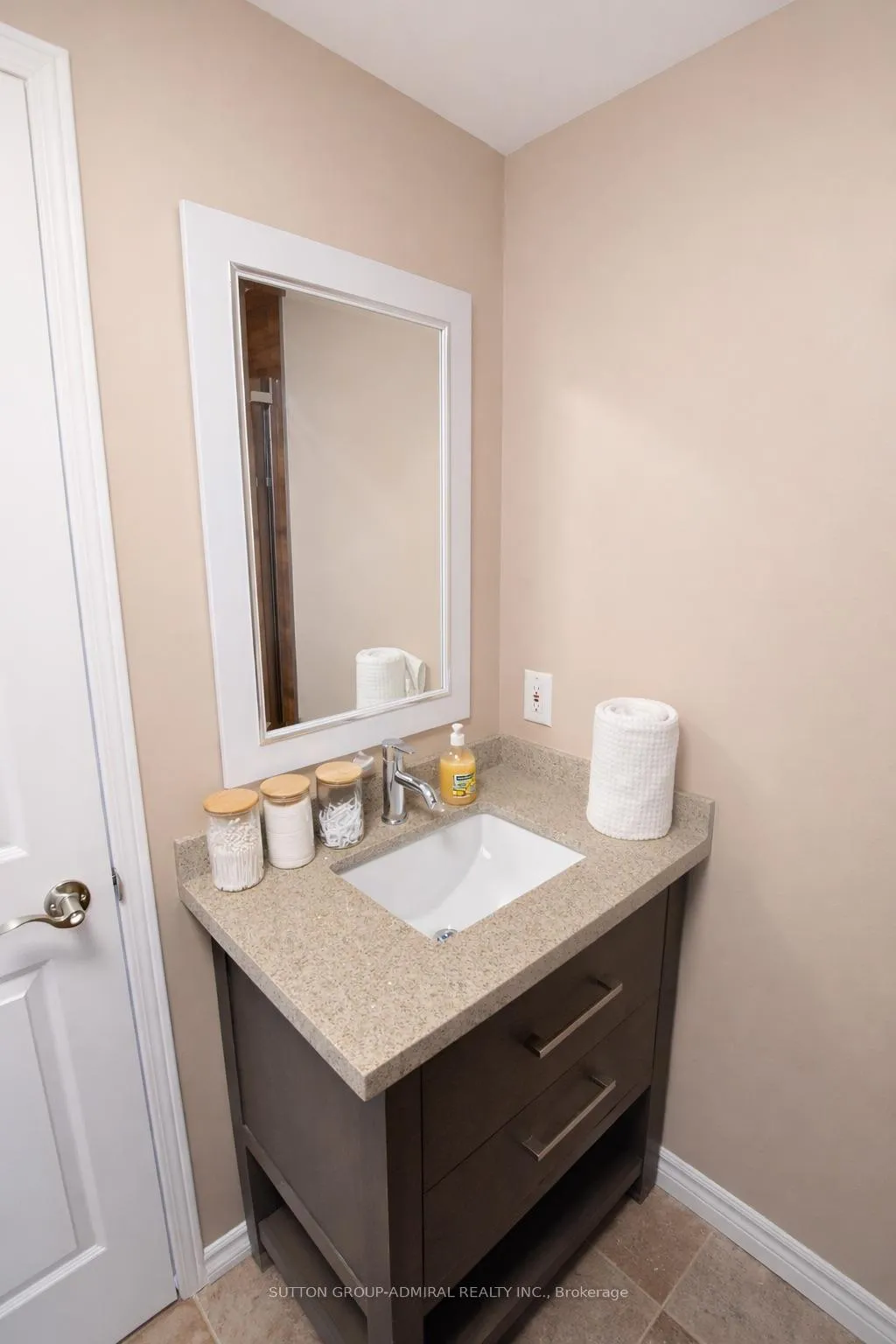 Photo 32 of 133 Columbia Road, Barrie, Holly — HOMEH