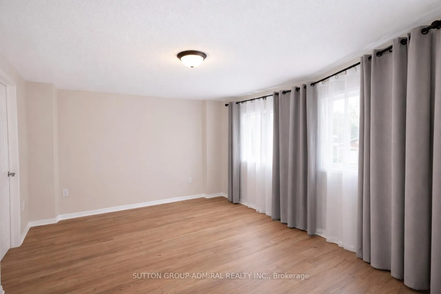 Photo 38 of 133 Columbia Road, Barrie, Holly — HOMEH