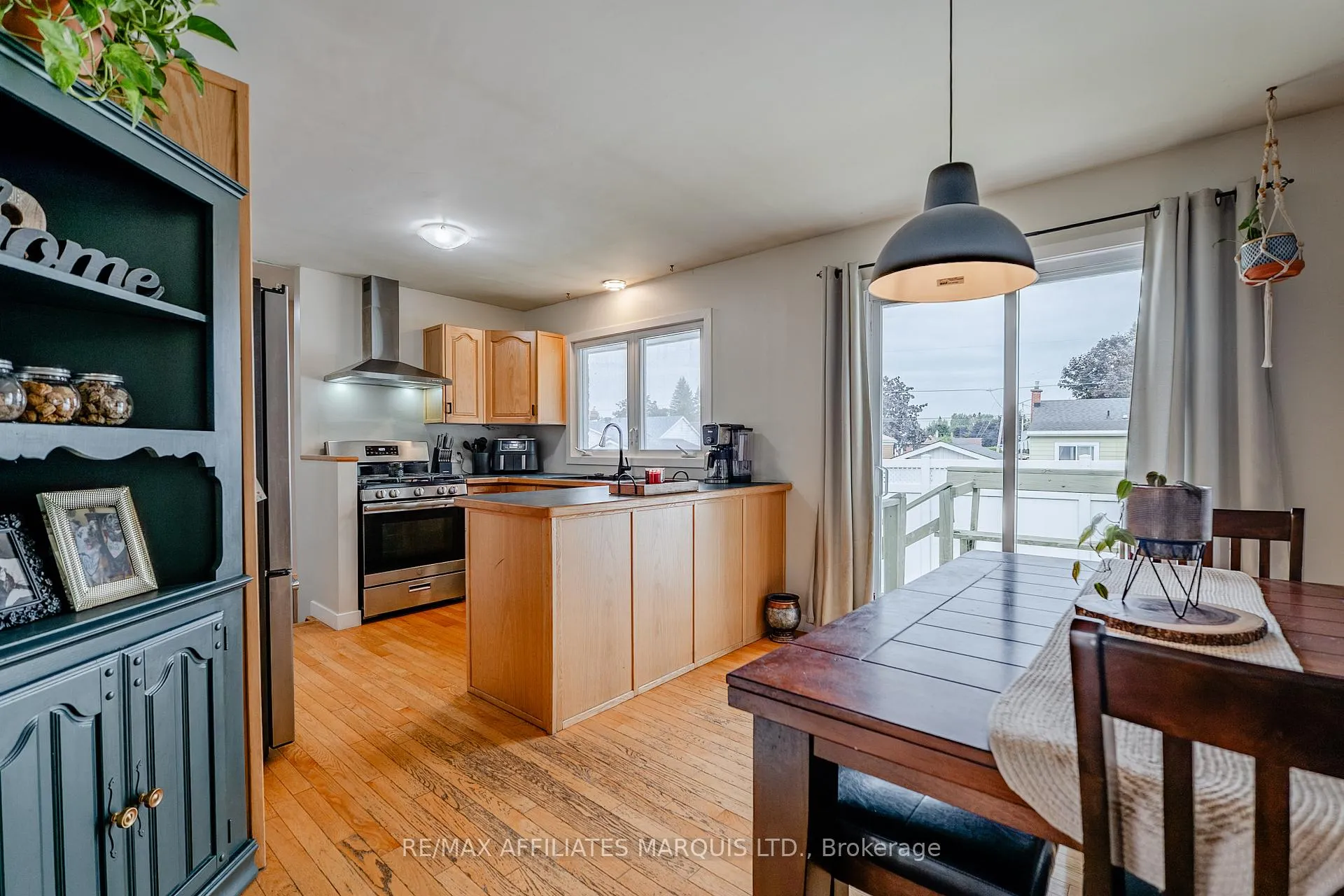 Photo 13 of 900 Osborne Avenue, Cornwall — HOMEH