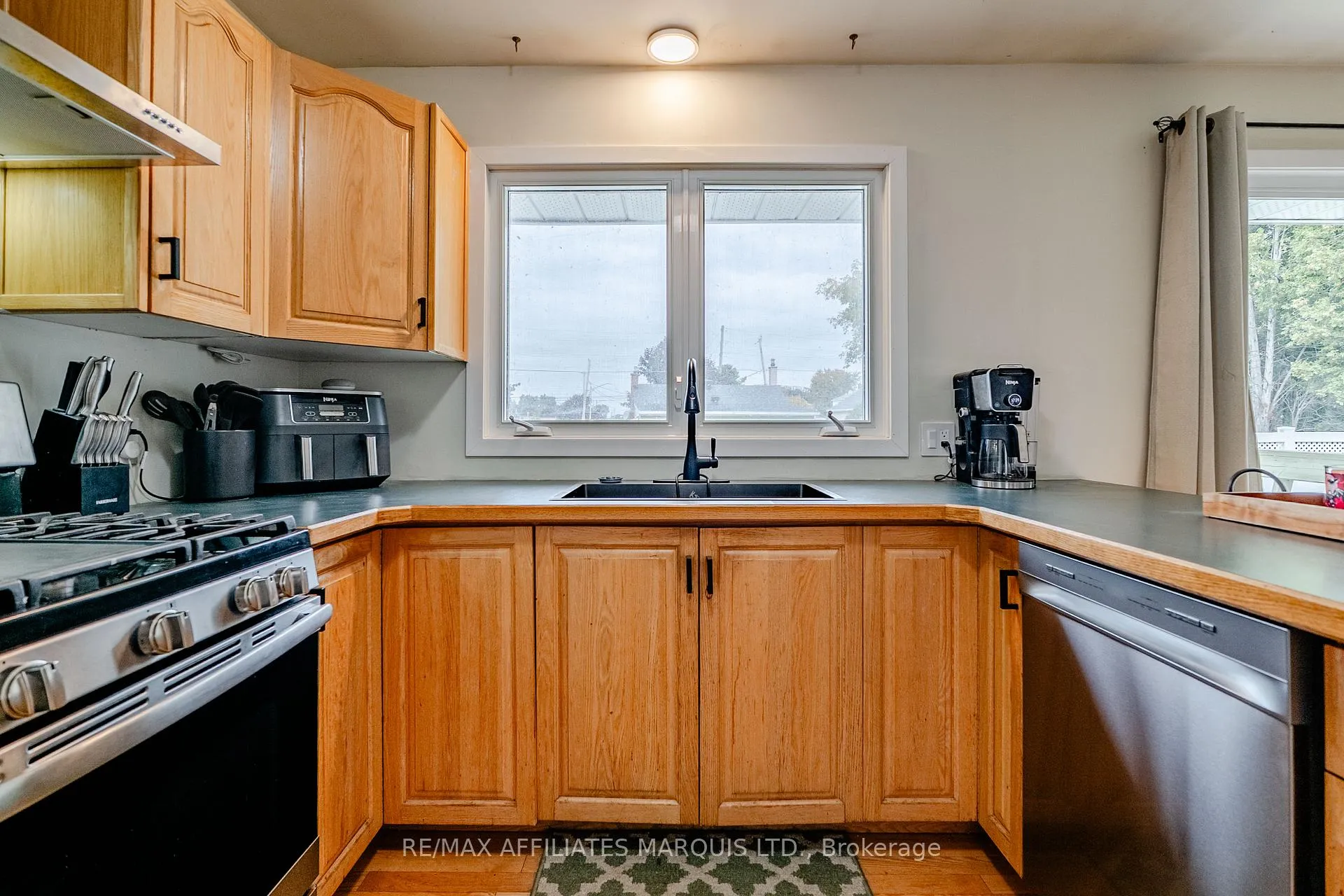 Photo 16 of 900 Osborne Avenue, Cornwall — HOMEH