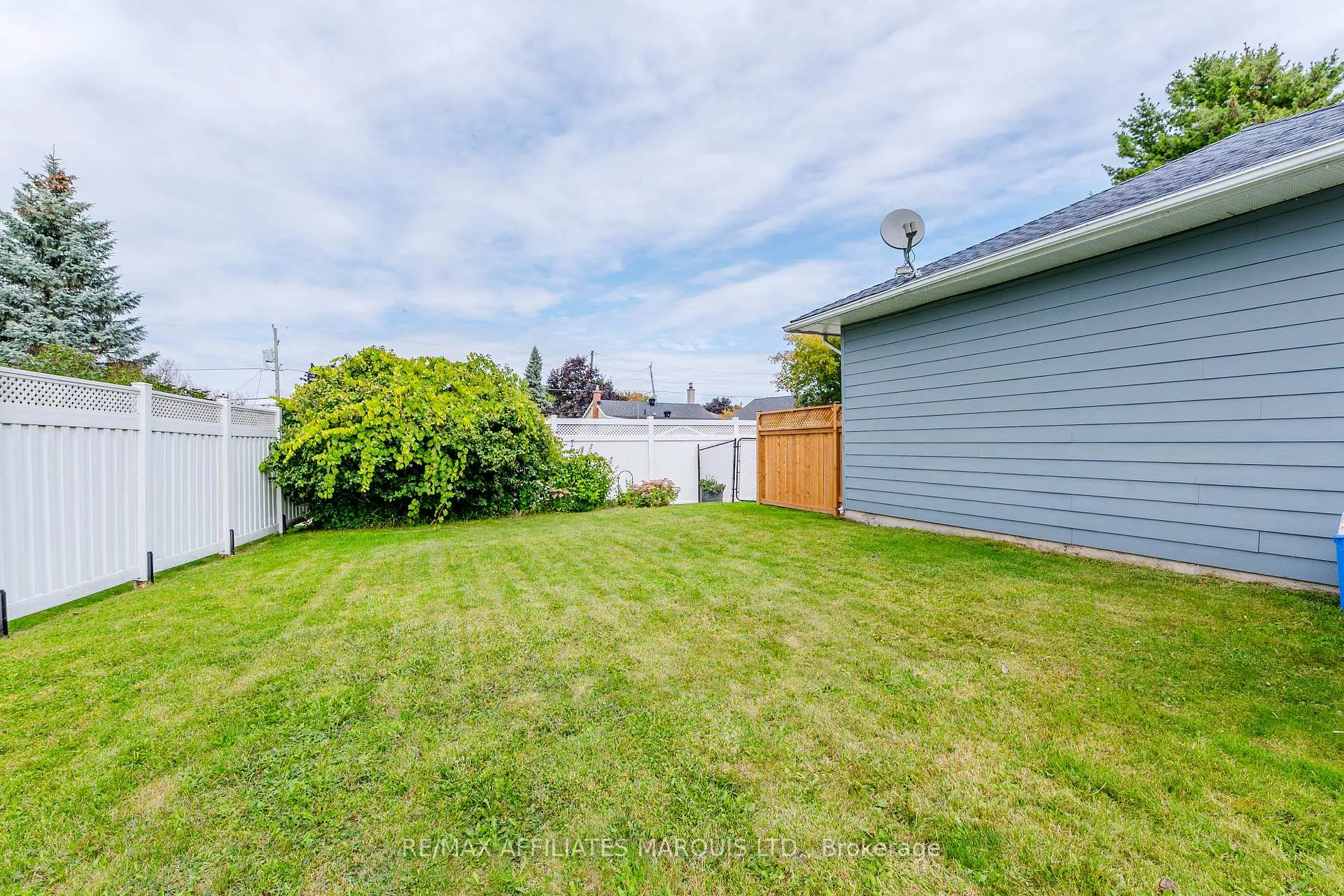 Photo 39 of 900 Osborne Avenue, Cornwall — HOMEH